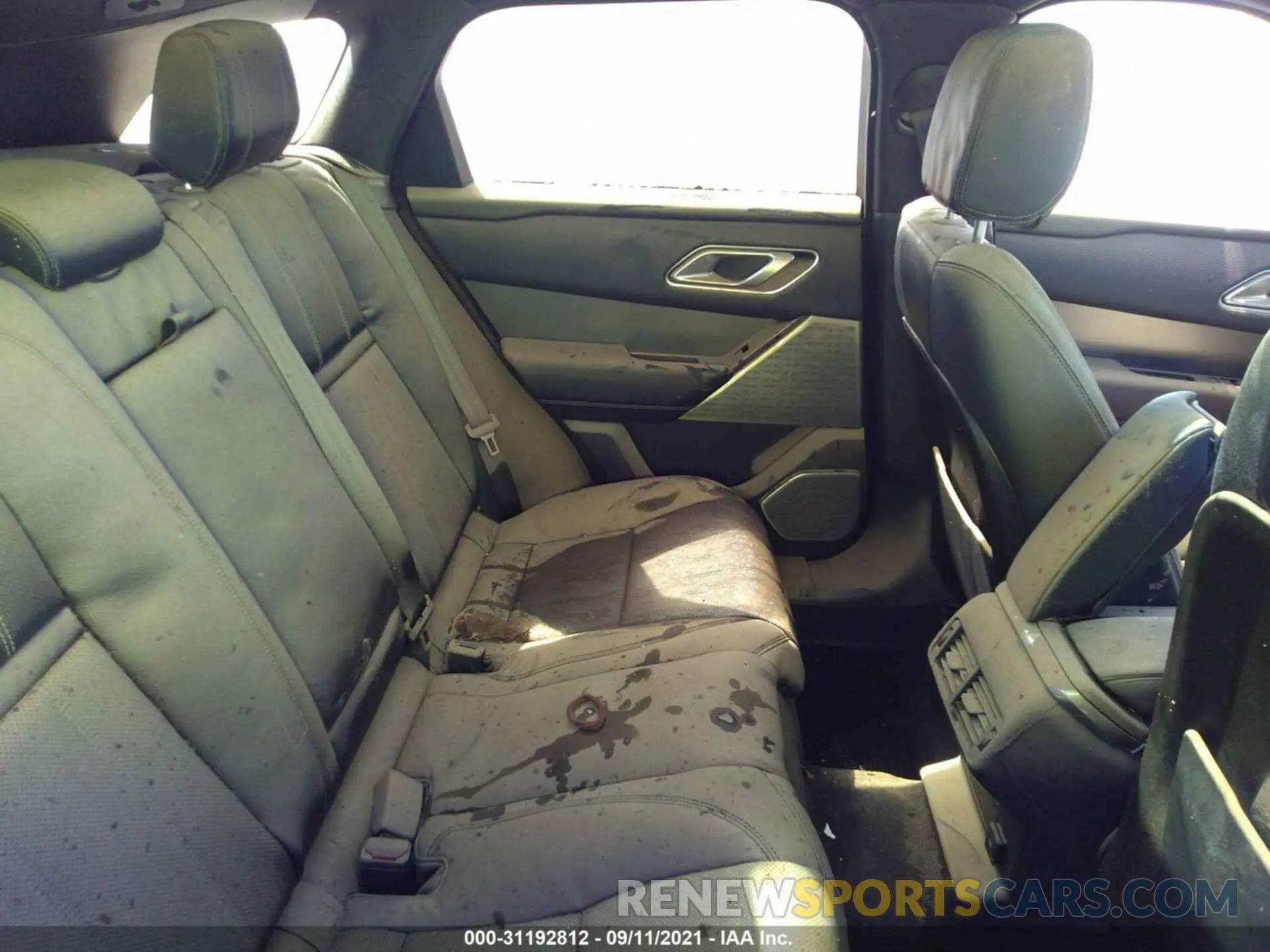 8 fotografías del automóvil dañado SALYB2EX6LA296101 LAND ROVER RANGE ROVER VELAR 2020