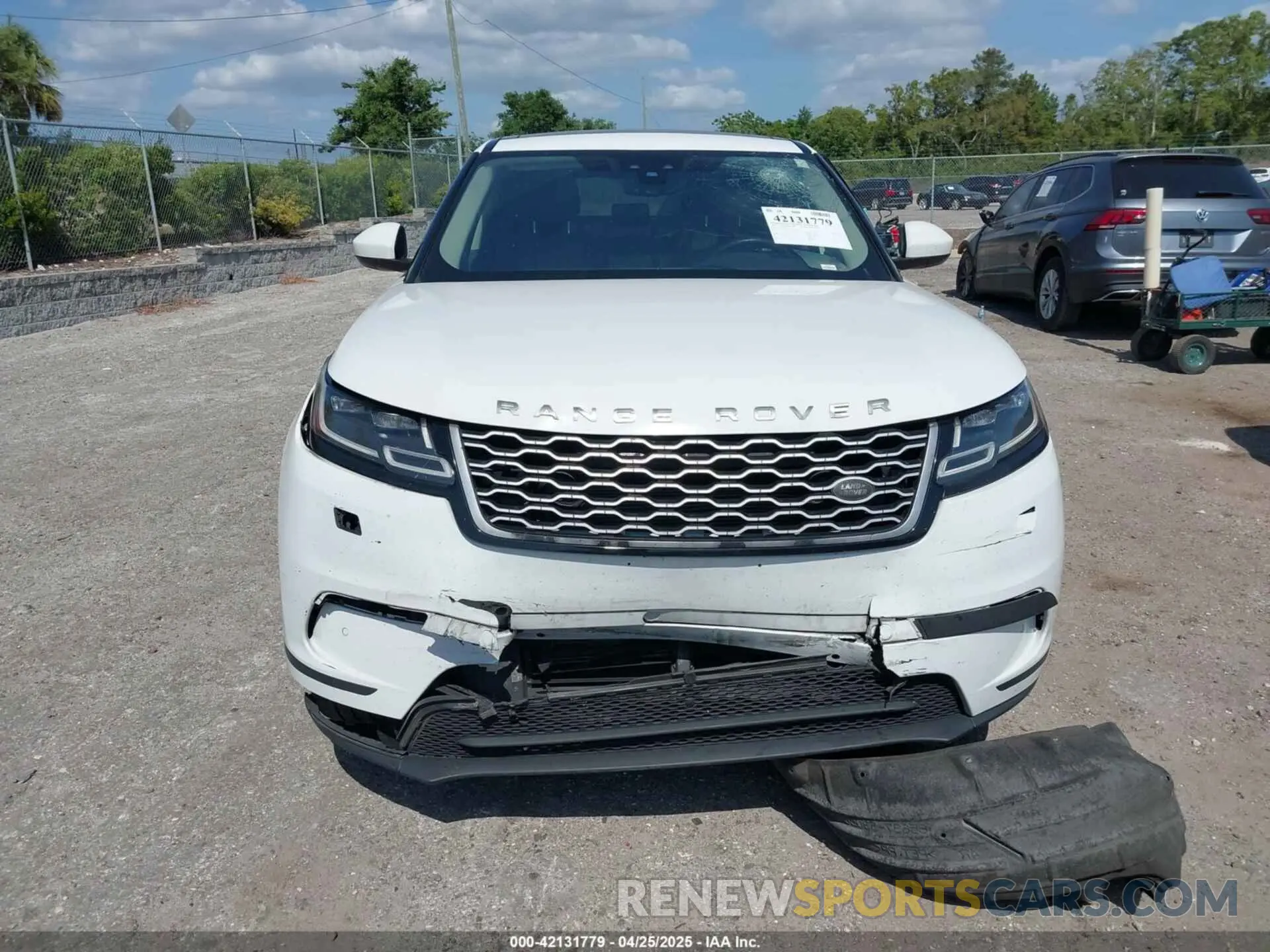 12 fotografías del automóvil dañado SALYB2EX7LA252141 LAND ROVER RANGE ROVER VELAR 2020