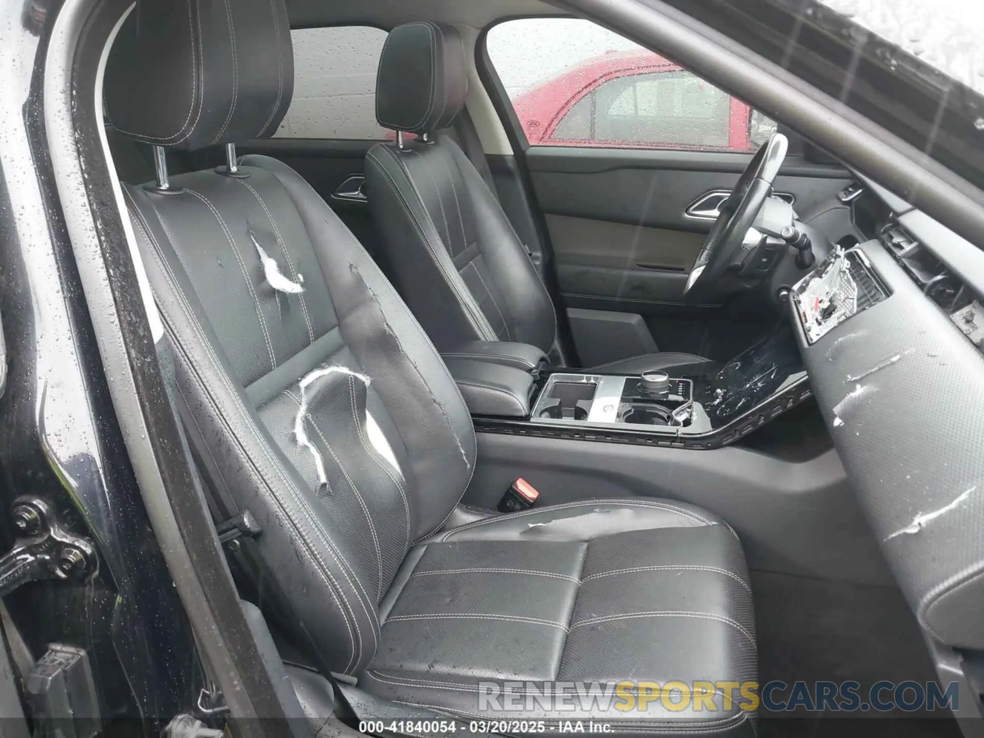 17 fotografías del automóvil dañado SALYB2EX7LA265410 LAND ROVER RANGE ROVER VELAR 2020