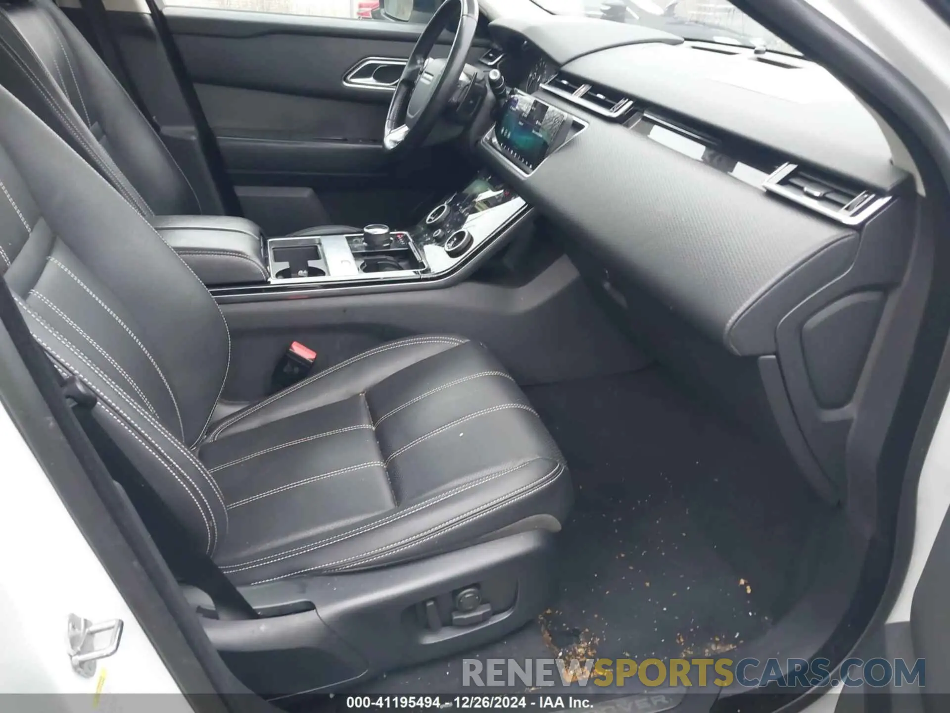 5 fotografías del automóvil dañado SALYB2EXXLA269810 LAND ROVER RANGE ROVER VELAR 2020