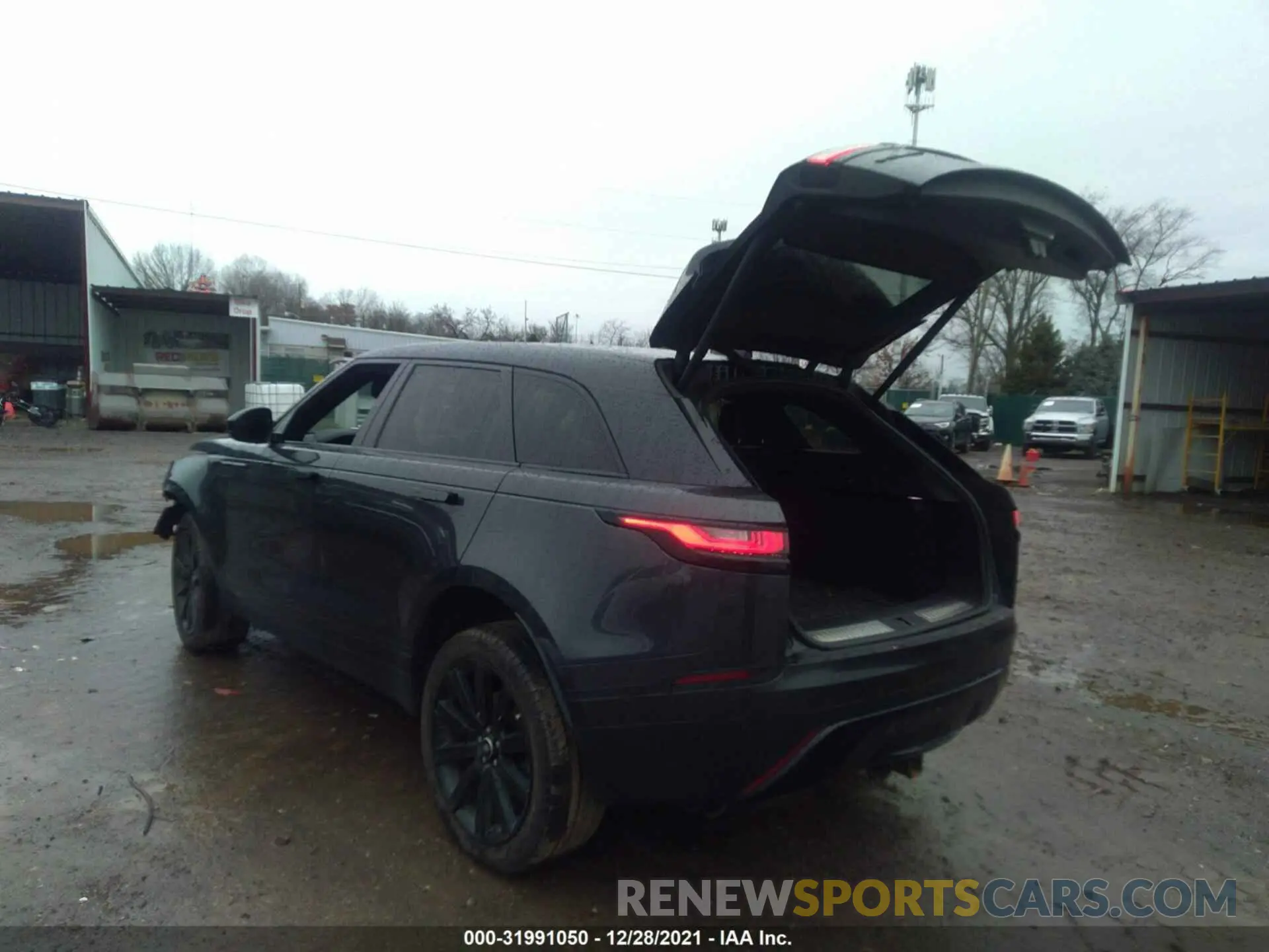 3 fotografías del automóvil dañado SALYB2FV0LA254892 LAND ROVER RANGE ROVER VELAR 2020