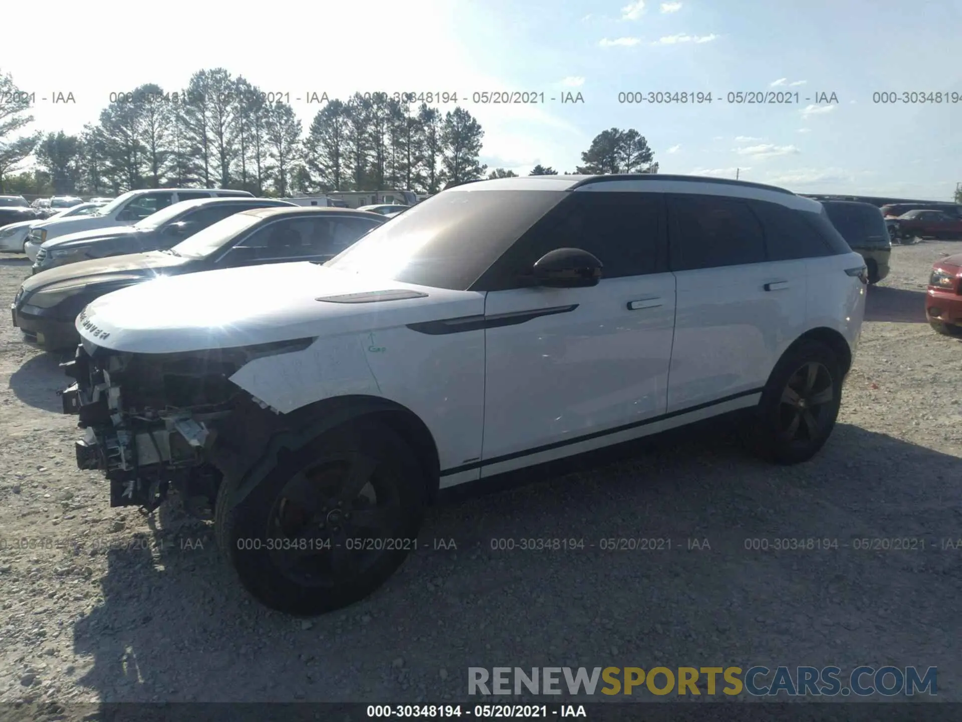 2 fotografías del automóvil dañado SALYK2EX0LA265667 LAND ROVER RANGE ROVER VELAR 2020