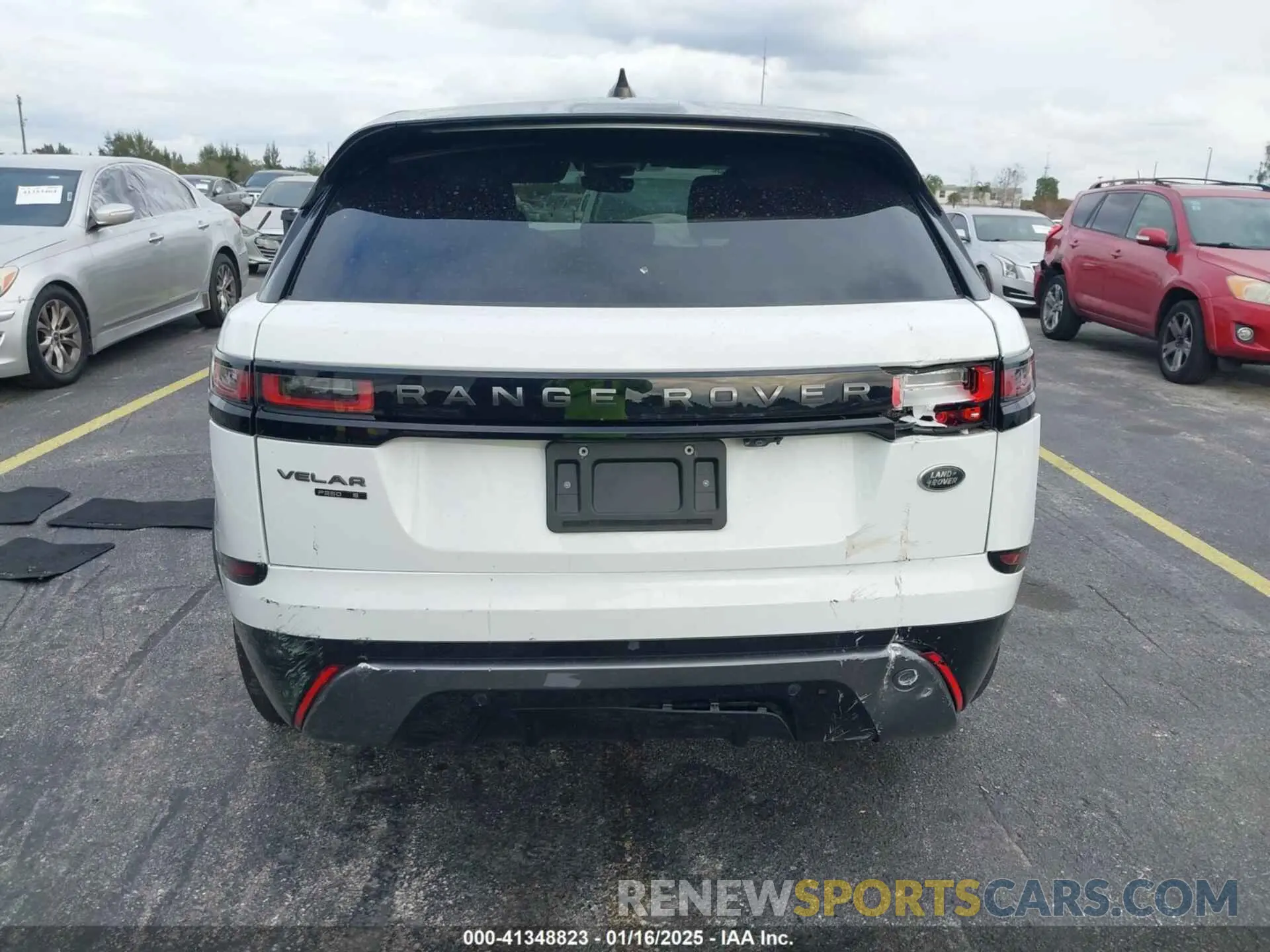 17 fotografías del automóvil dañado SALYK2EX1LA280629 LAND ROVER RANGE ROVER VELAR 2020