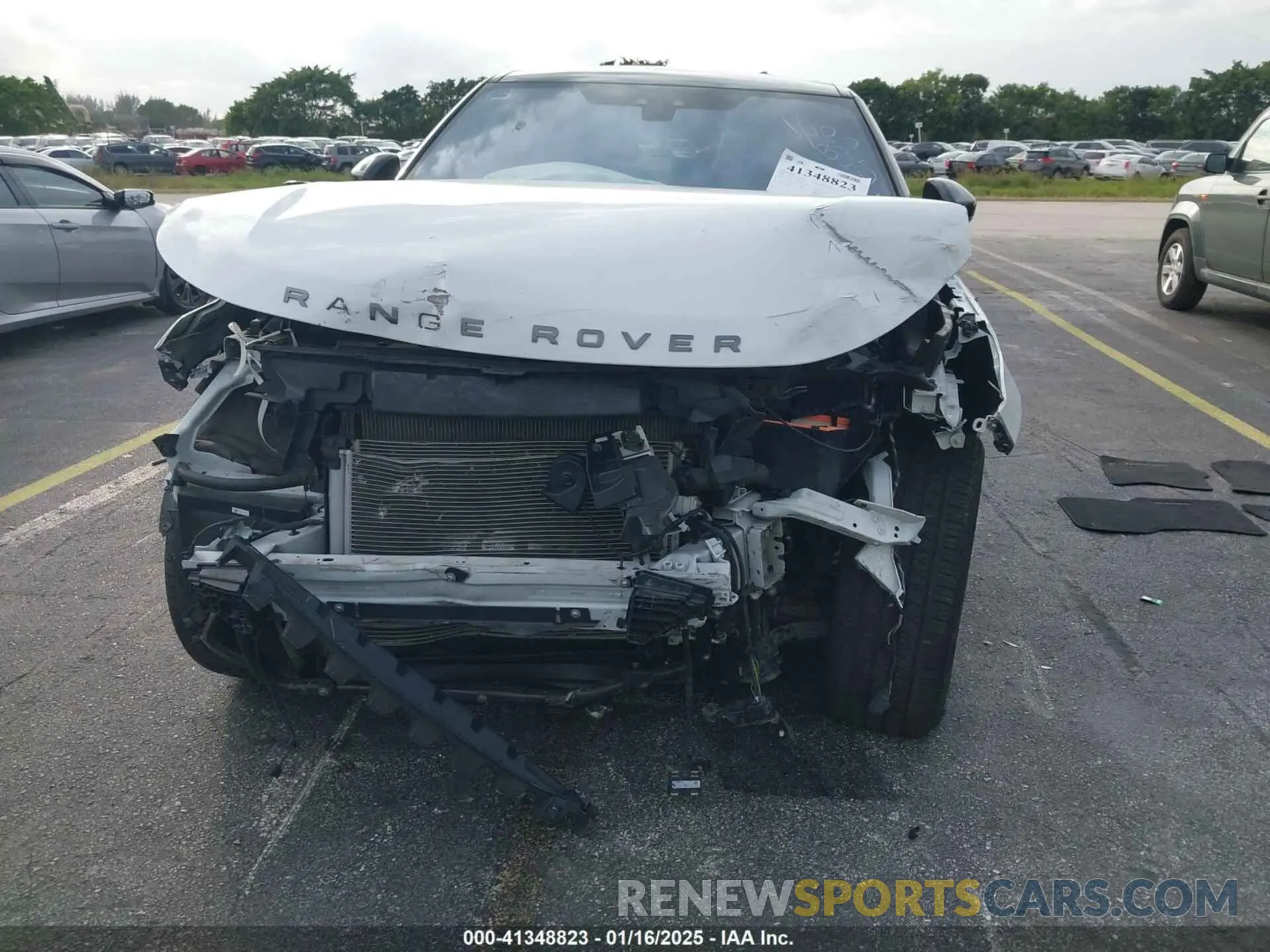 6 fotografías del automóvil dañado SALYK2EX1LA280629 LAND ROVER RANGE ROVER VELAR 2020