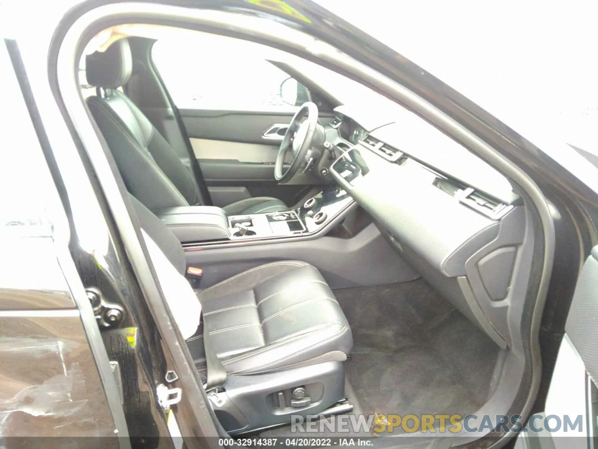 5 fotografías del automóvil dañado SALYK2EX1LA286348 LAND ROVER RANGE ROVER VELAR 2020