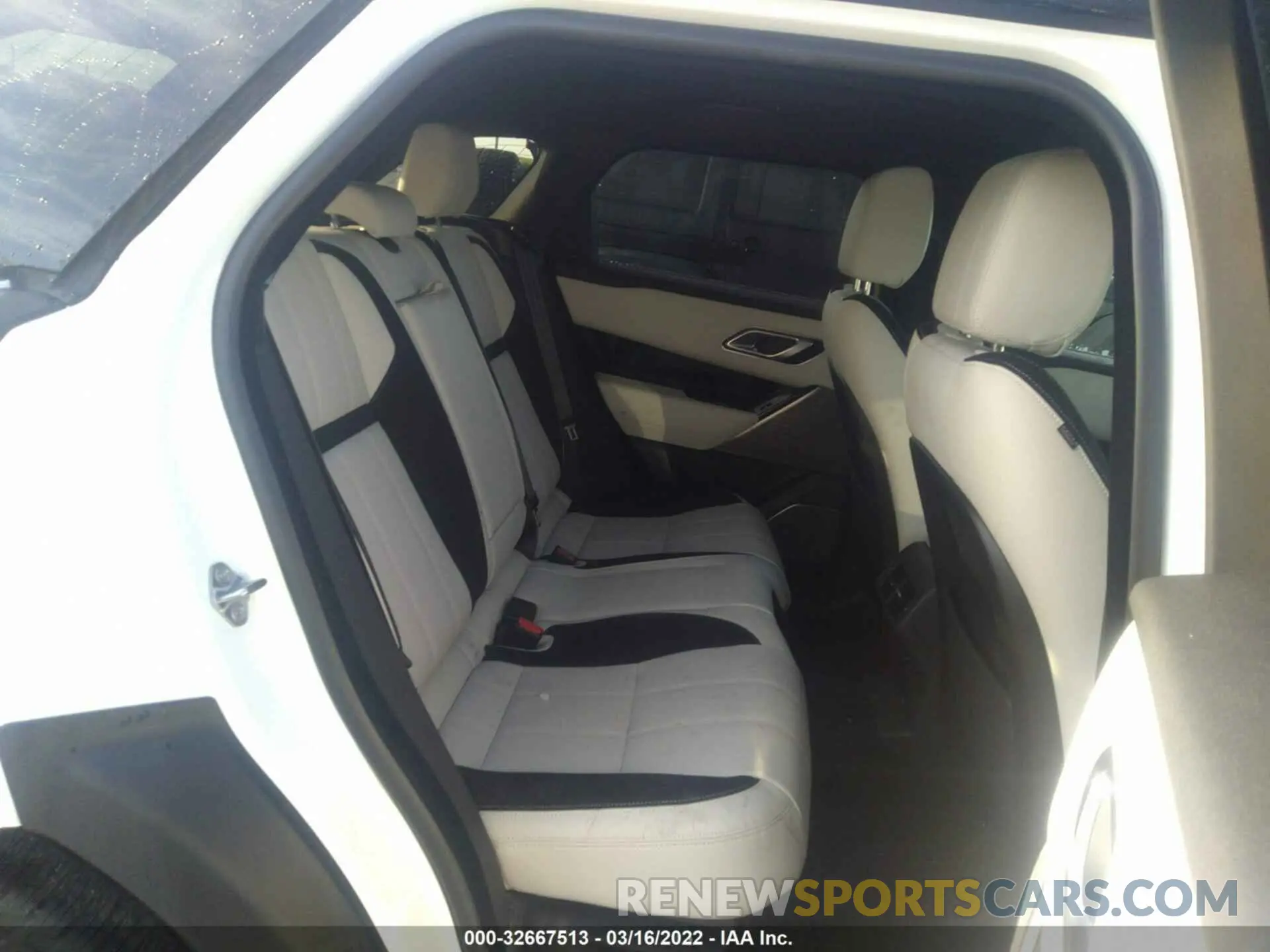 8 fotografías del automóvil dañado SALYK2EX1LA295020 LAND ROVER RANGE ROVER VELAR 2020