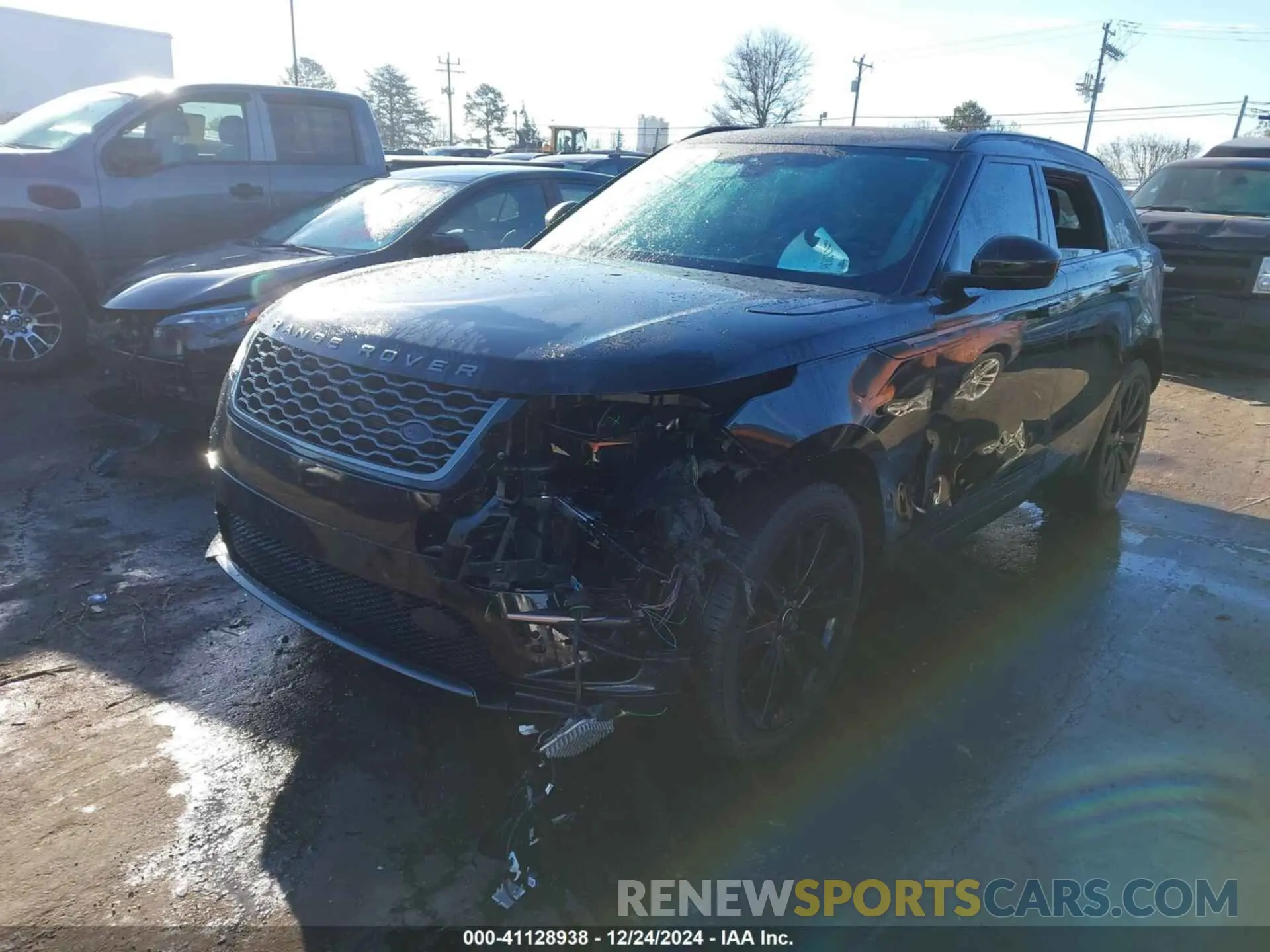 2 fotografías del automóvil dañado SALYK2EX2LA240334 LAND ROVER RANGE ROVER VELAR 2020