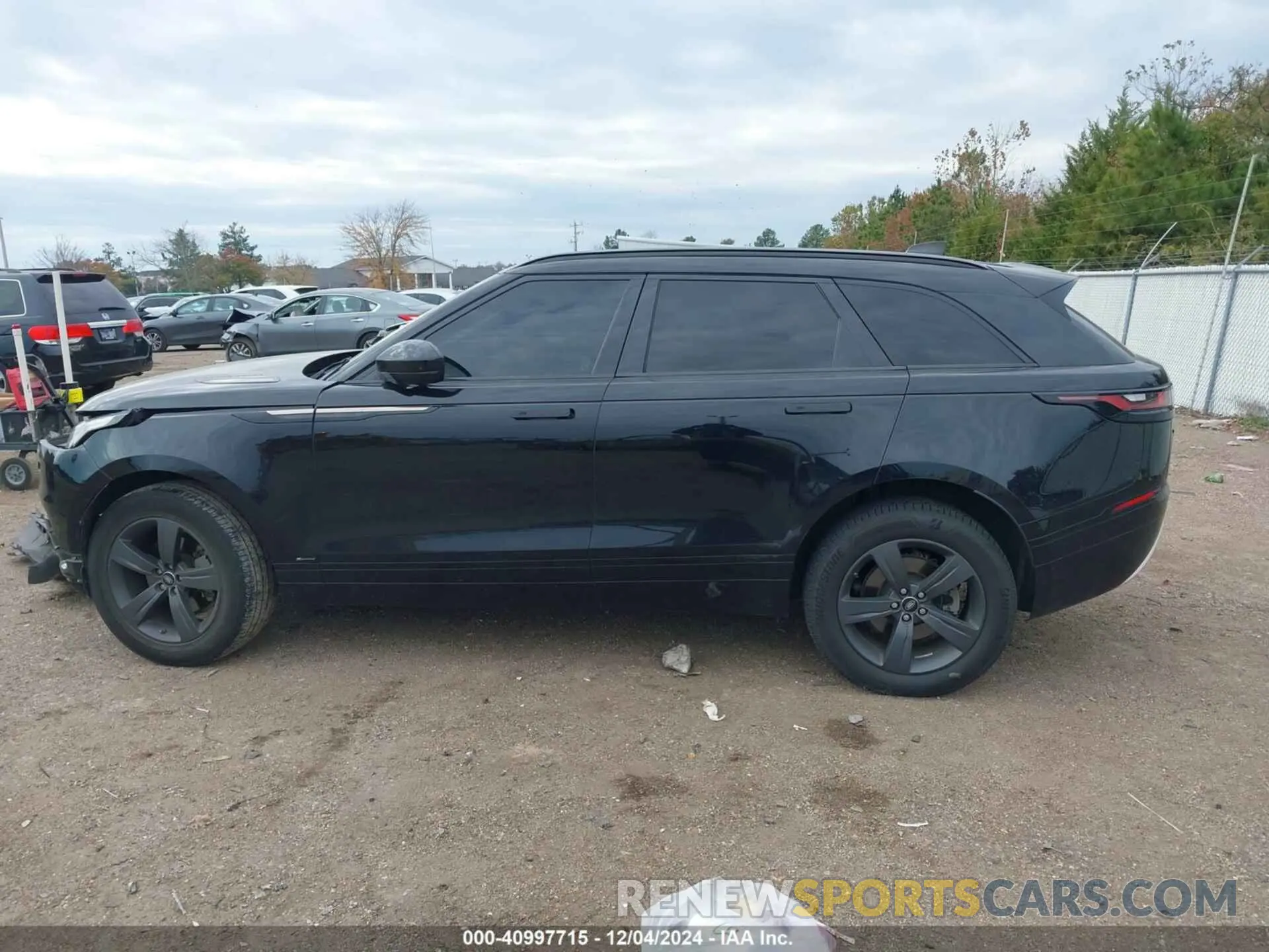 13 fotografías del automóvil dañado SALYK2EX2LA246215 LAND ROVER RANGE ROVER VELAR 2020