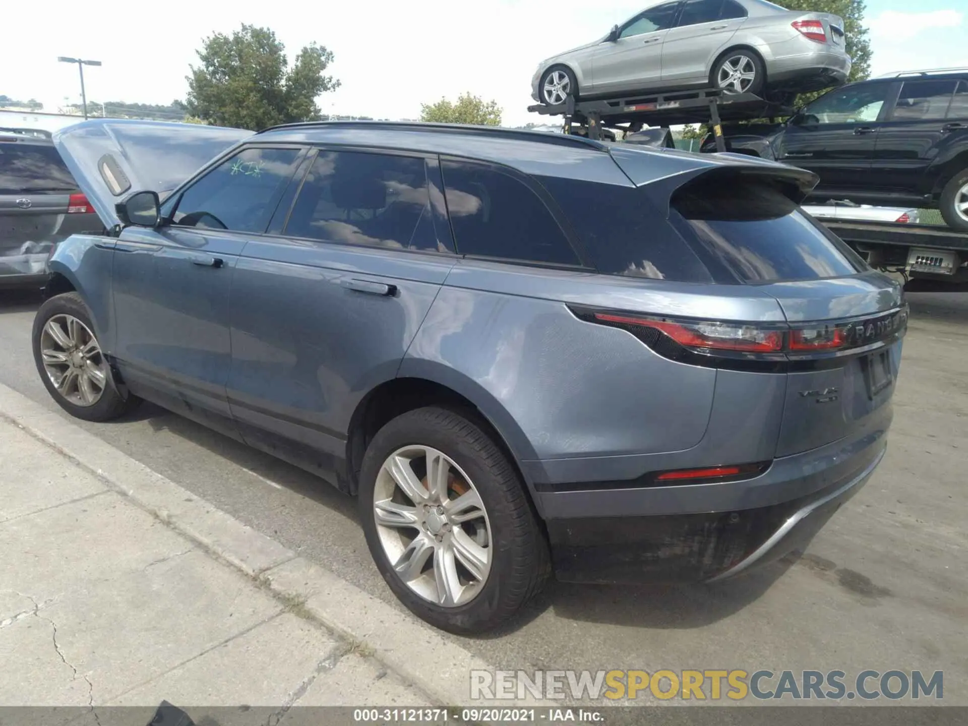 3 fotografías del automóvil dañado SALYK2EX2LA254976 LAND ROVER RANGE ROVER VELAR 2020