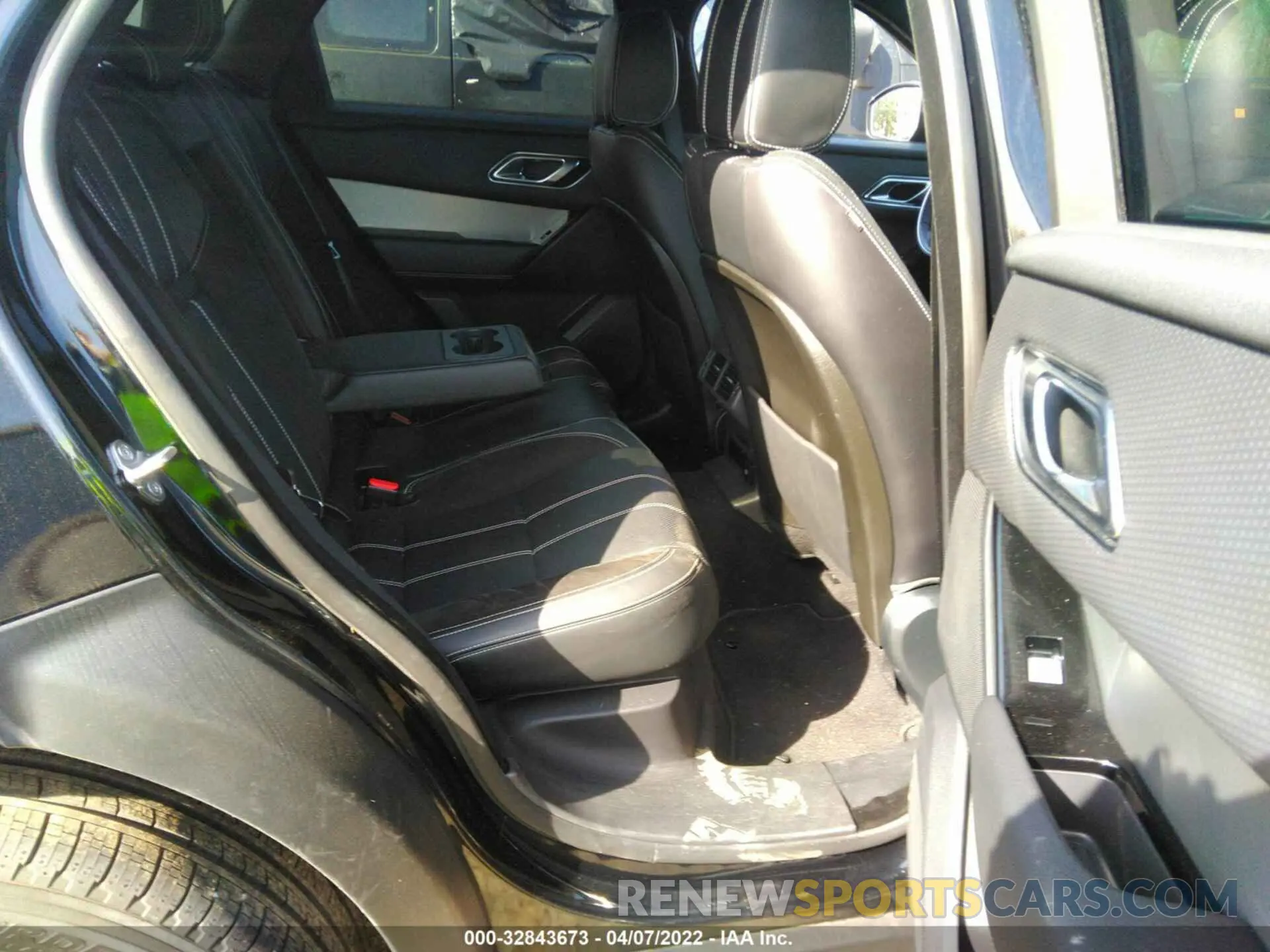 8 fotografías del automóvil dañado SALYK2EX3LA253724 LAND ROVER RANGE ROVER VELAR 2020