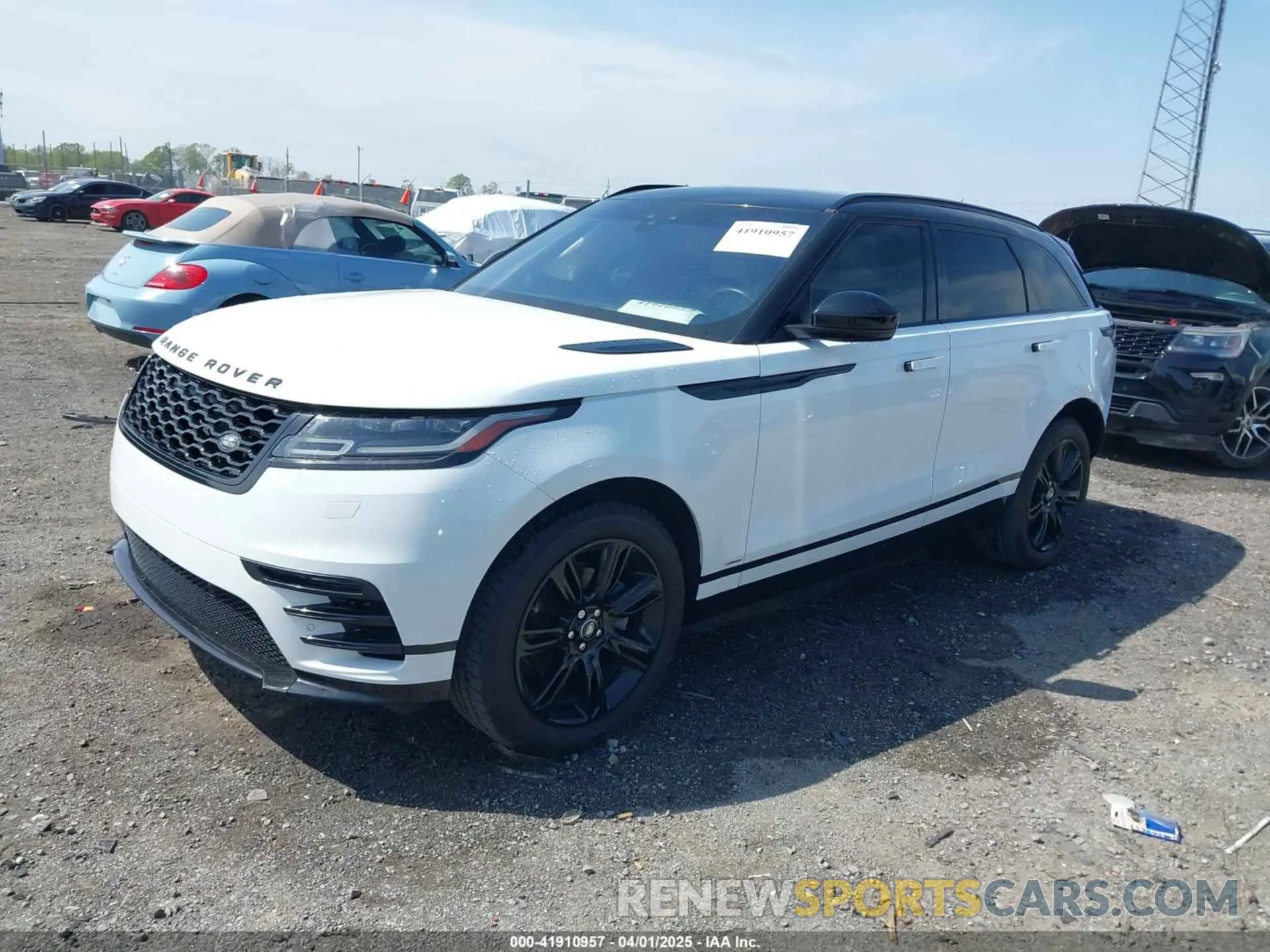 2 fotografías del automóvil dañado SALYK2EX4LA272072 LAND ROVER RANGE ROVER VELAR 2020