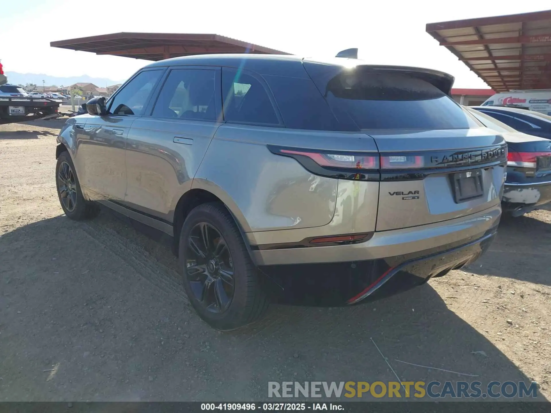 3 fotografías del automóvil dañado SALYK2EX5LA296087 LAND ROVER RANGE ROVER VELAR 2020