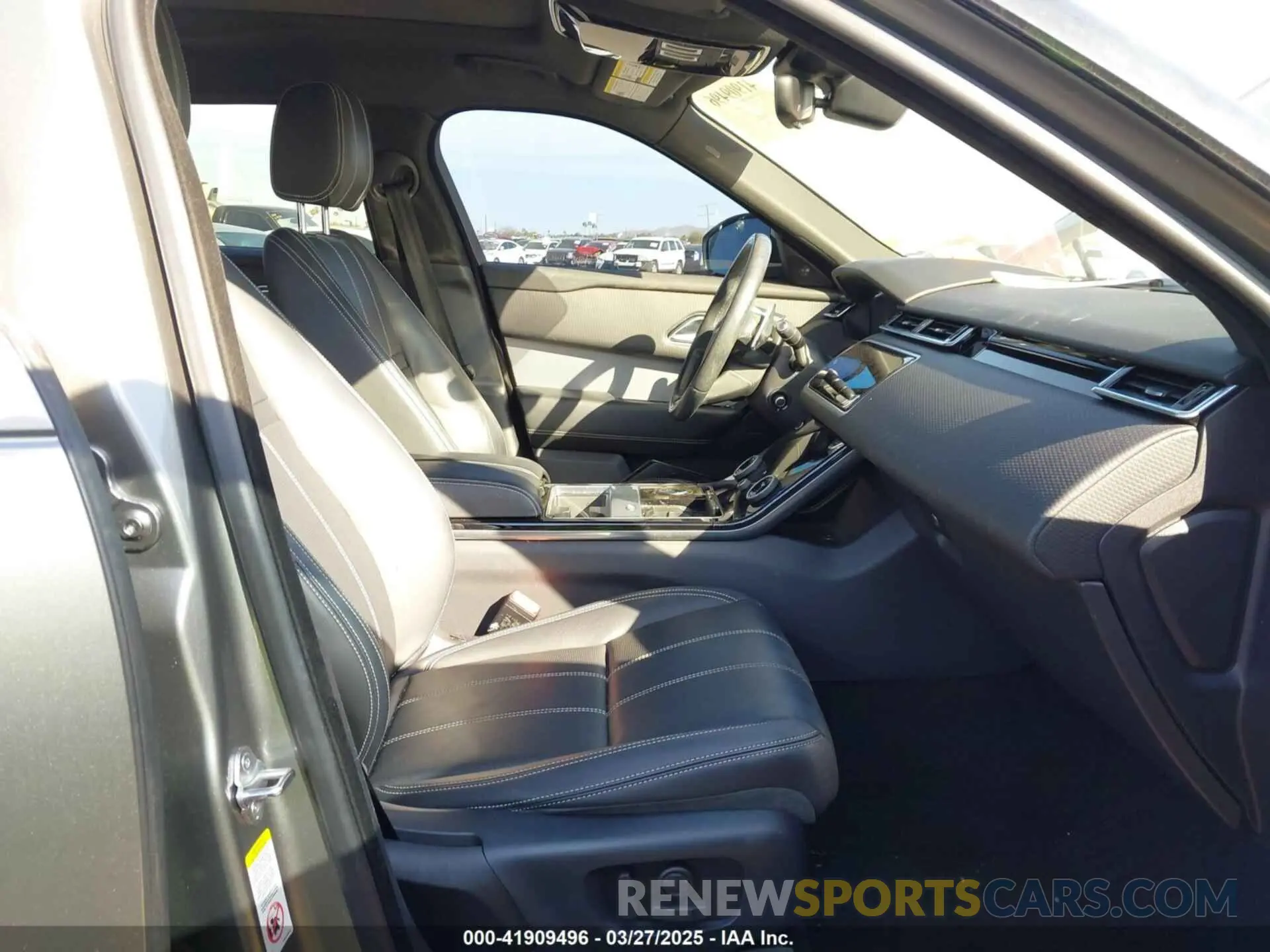 5 fotografías del automóvil dañado SALYK2EX5LA296087 LAND ROVER RANGE ROVER VELAR 2020