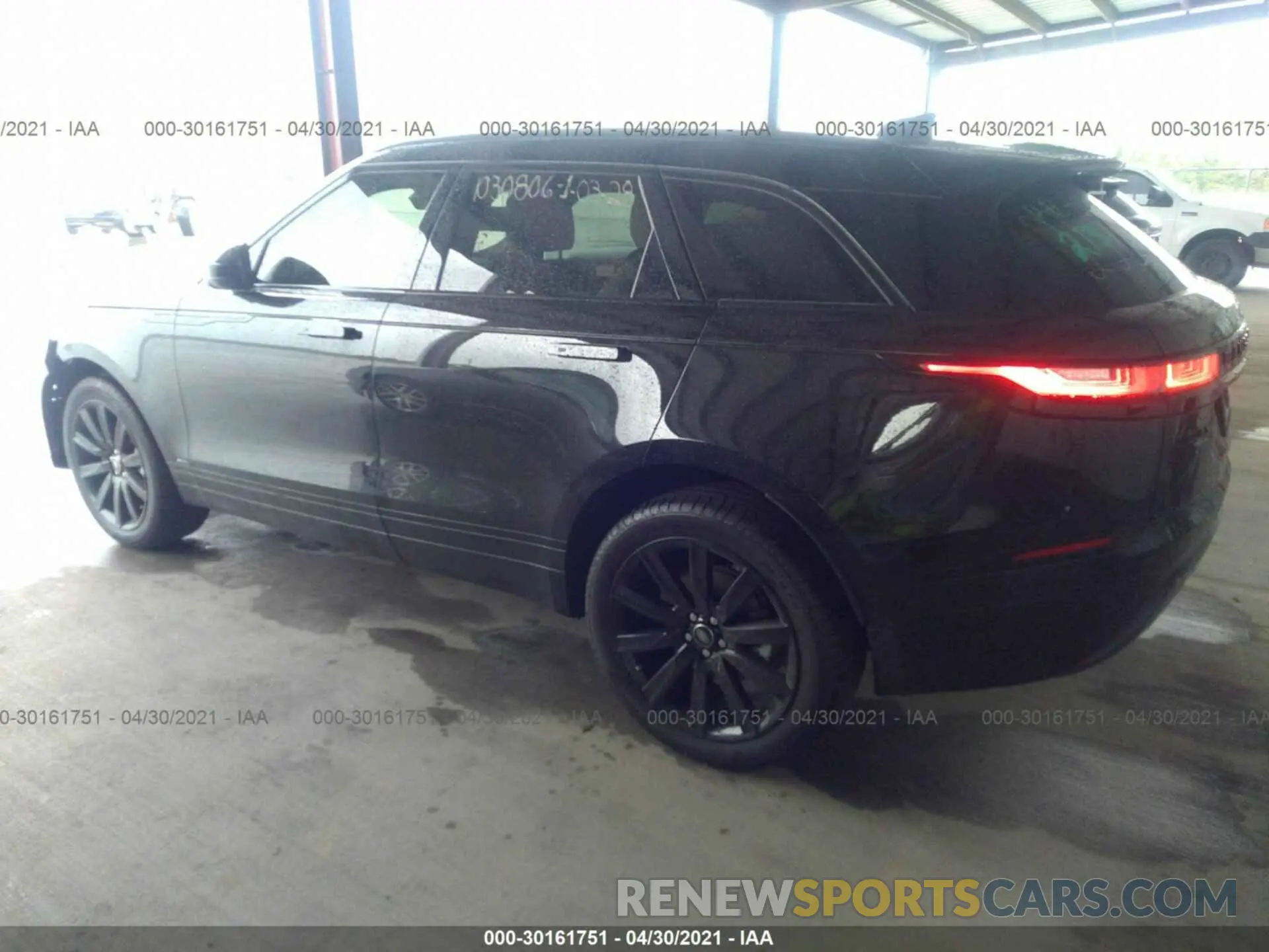 3 fotografías del automóvil dañado SALYK2EX6LA294008 LAND ROVER RANGE ROVER VELAR 2020