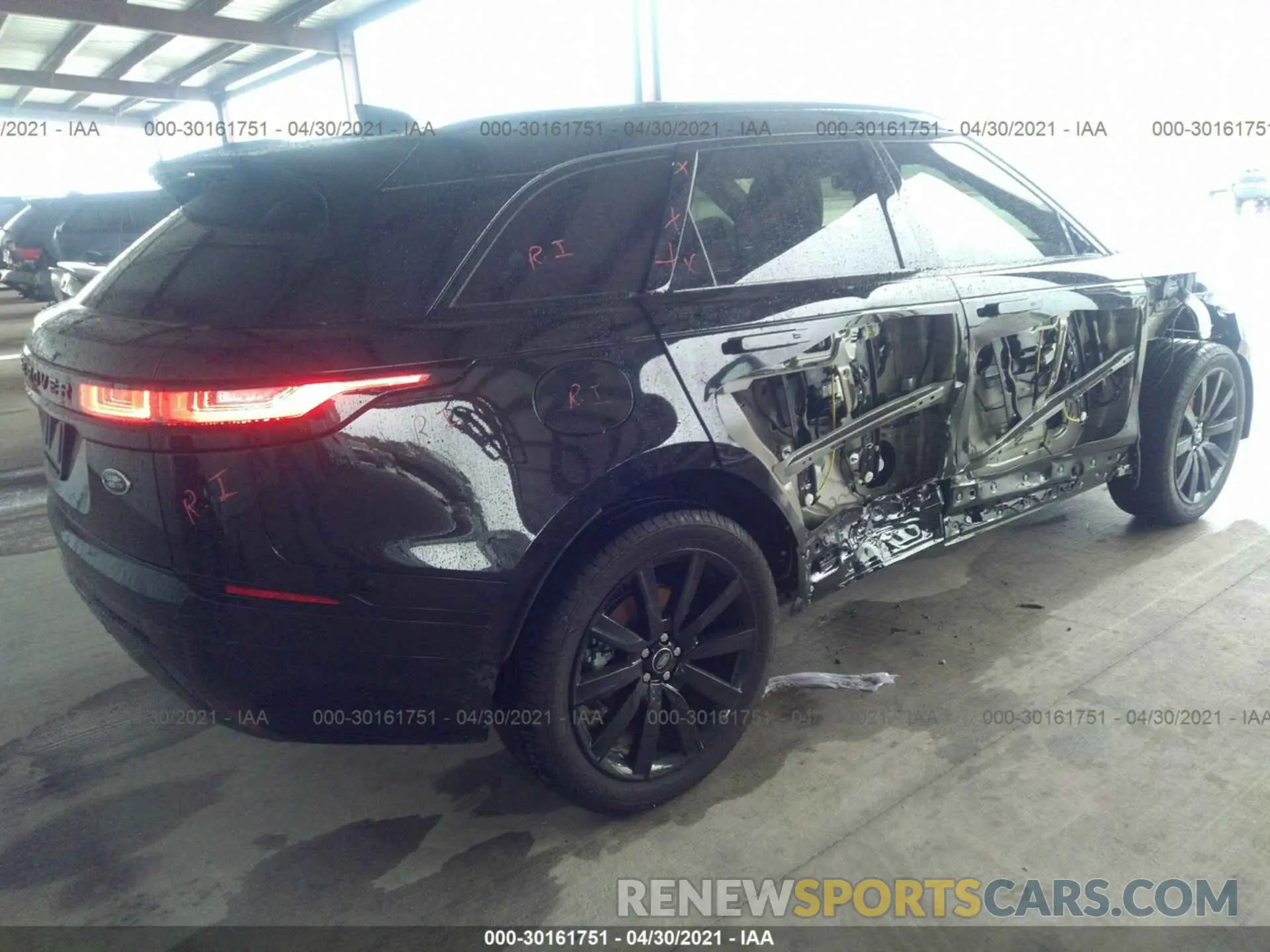 4 fotografías del automóvil dañado SALYK2EX6LA294008 LAND ROVER RANGE ROVER VELAR 2020