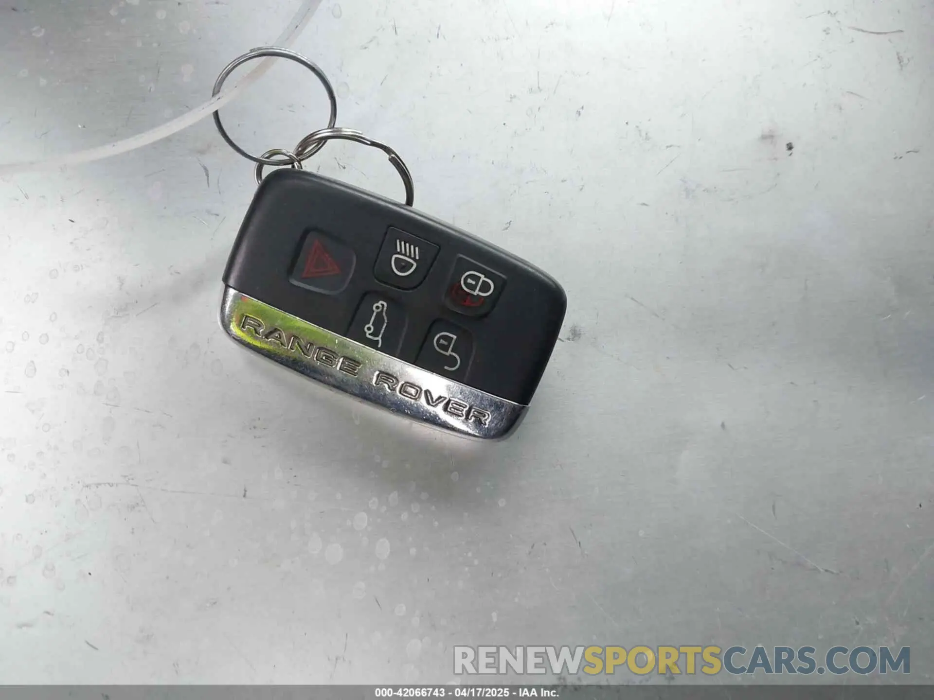 11 fotografías del automóvil dañado SALYK2EX7LA242015 LAND ROVER RANGE ROVER VELAR 2020