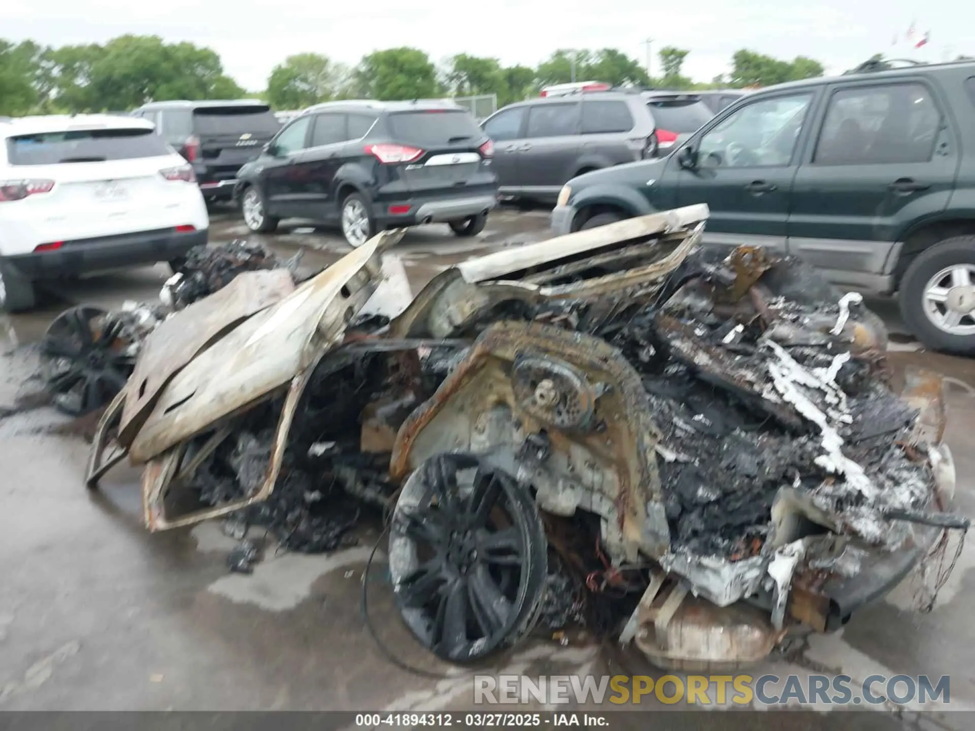 3 fotografías del automóvil dañado SALYK2EX7LA244010 LAND ROVER RANGE ROVER VELAR 2020
