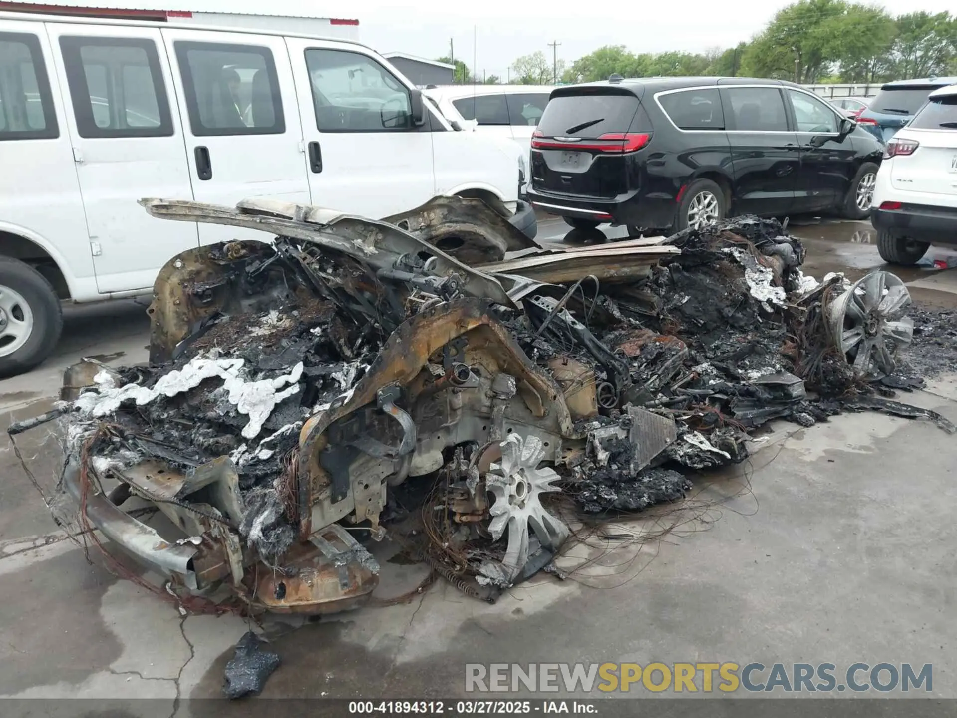 4 fotografías del automóvil dañado SALYK2EX7LA244010 LAND ROVER RANGE ROVER VELAR 2020