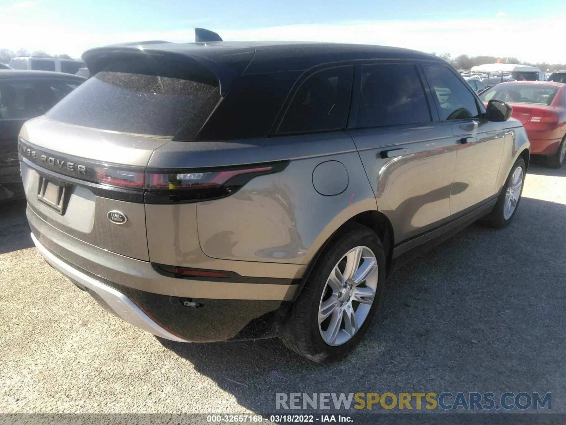 4 fotografías del automóvil dañado SALYK2EX8LA237986 LAND ROVER RANGE ROVER VELAR 2020