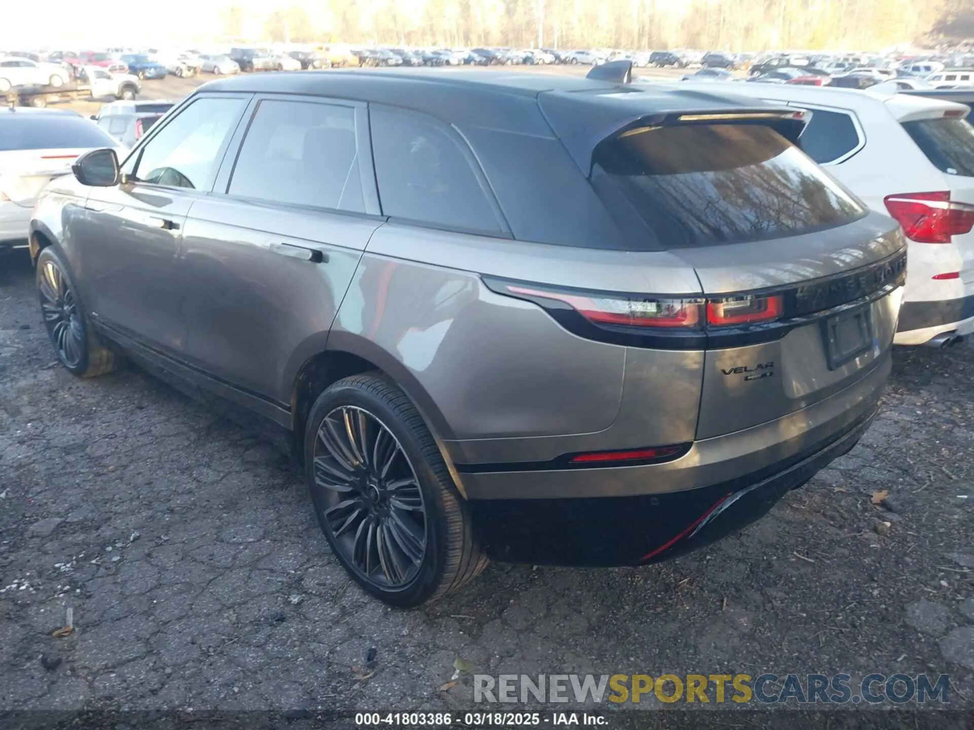 3 fotografías del automóvil dañado SALYK2EX8LA275671 LAND ROVER RANGE ROVER VELAR 2020