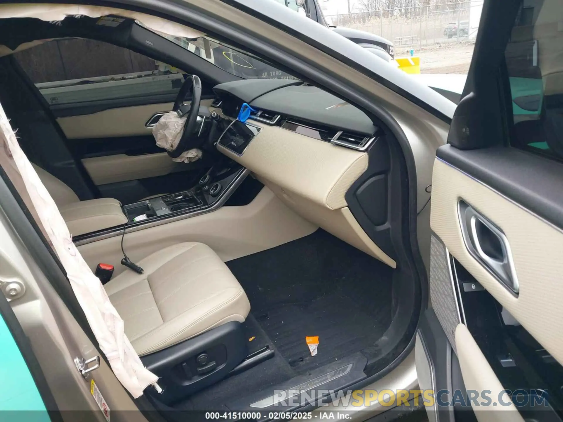 5 fotografías del automóvil dañado SALYK2EX9LA269068 LAND ROVER RANGE ROVER VELAR 2020