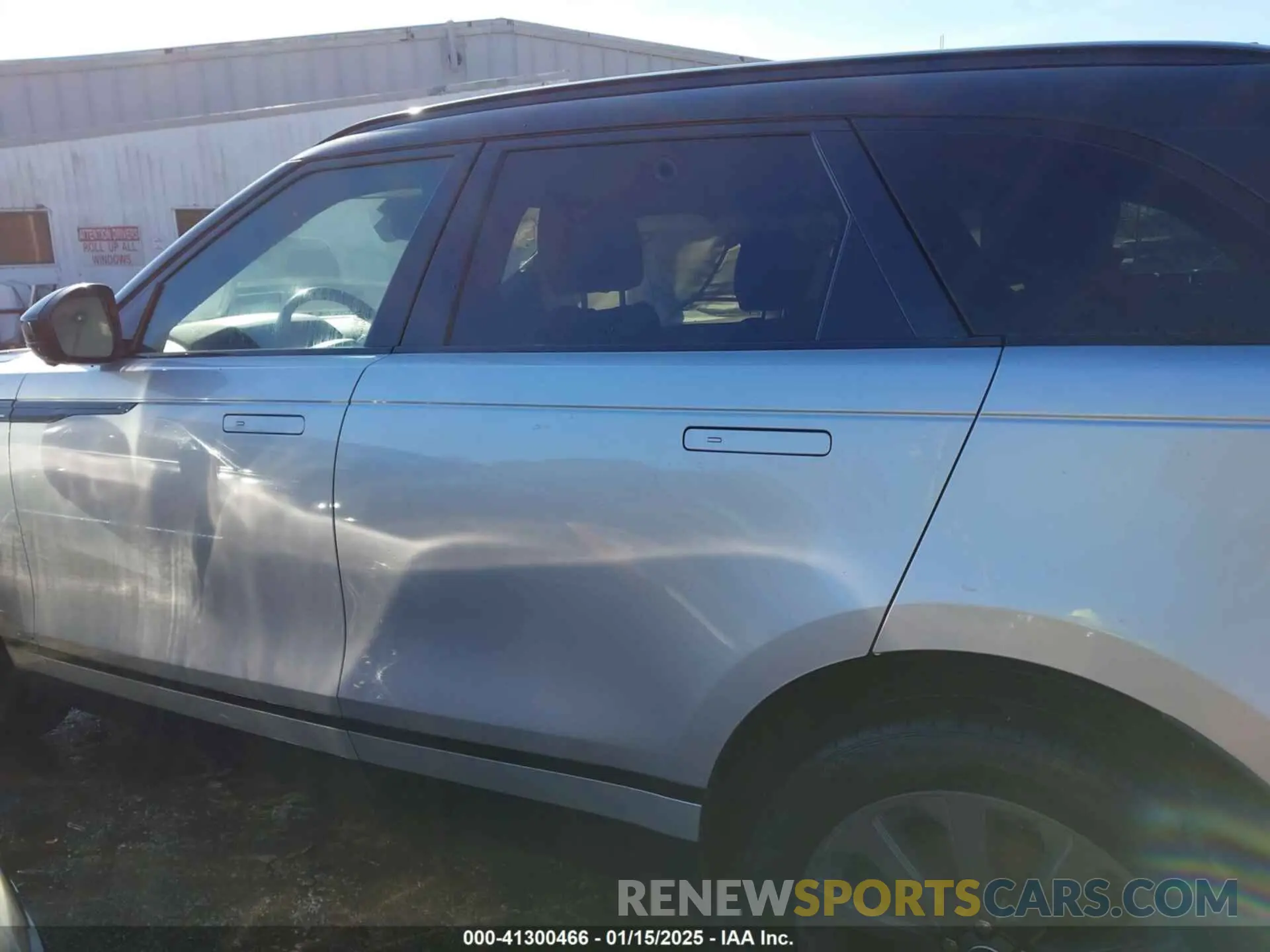 14 fotografías del automóvil dañado SALYK2EX9LA275226 LAND ROVER RANGE ROVER VELAR 2020