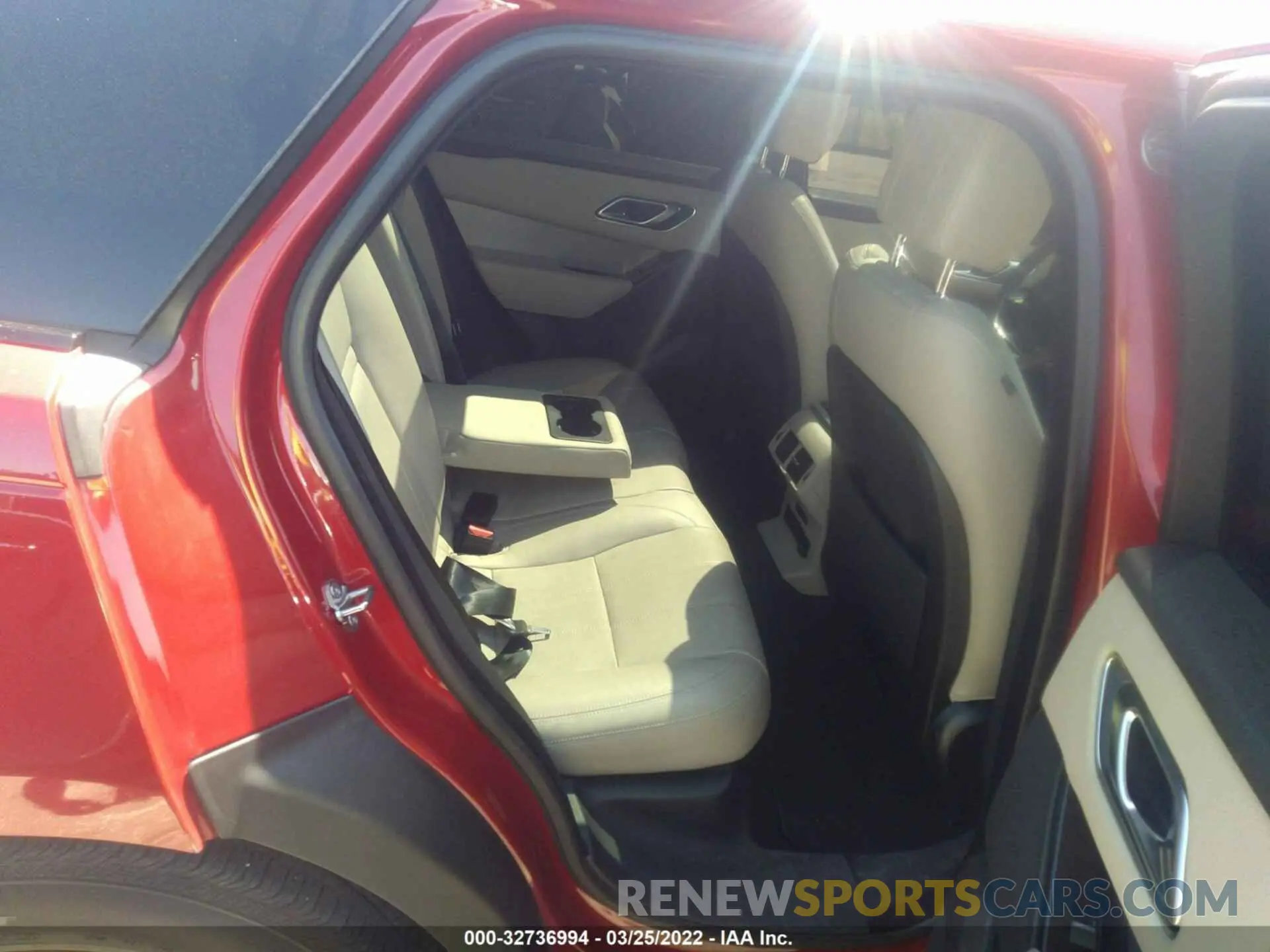 8 fotografías del automóvil dañado SALYK2EXXLA253445 LAND ROVER RANGE ROVER VELAR 2020