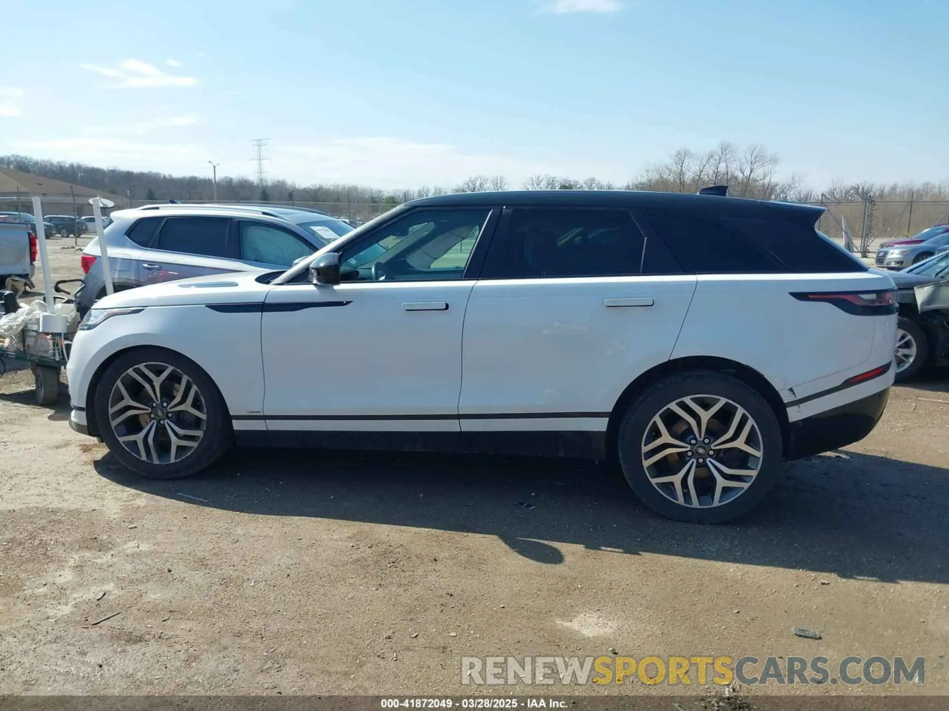 14 fotografías del automóvil dañado SALYK2FV0LA251264 LAND ROVER RANGE ROVER VELAR 2020