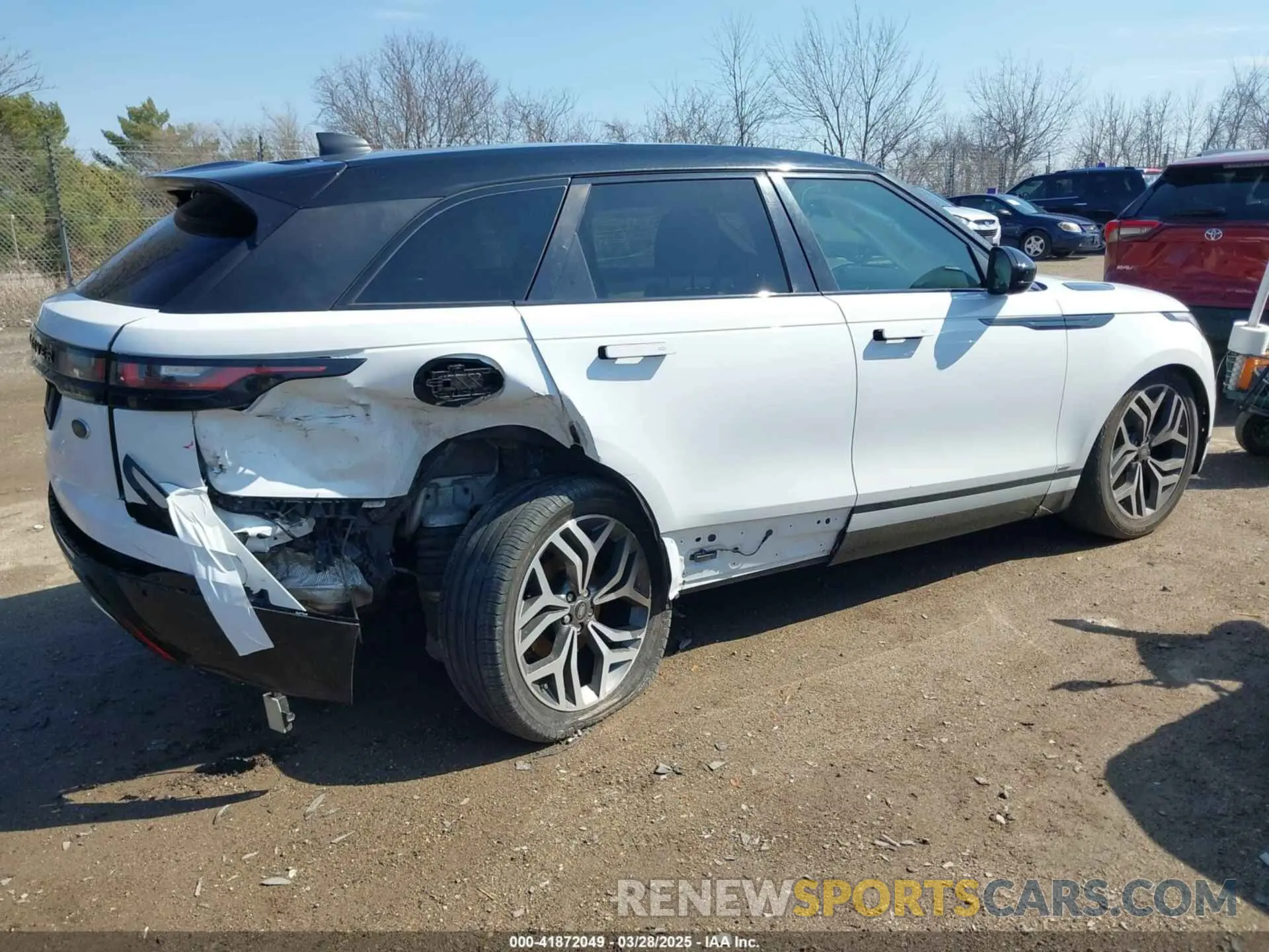 4 fotografías del automóvil dañado SALYK2FV0LA251264 LAND ROVER RANGE ROVER VELAR 2020