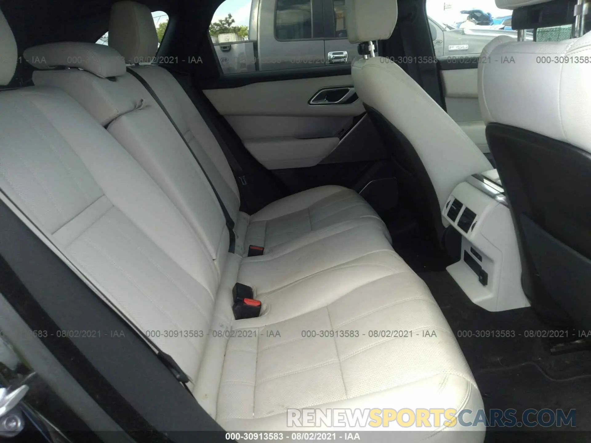 8 fotografías del automóvil dañado SALYK2FV3LA261142 LAND ROVER RANGE ROVER VELAR 2020