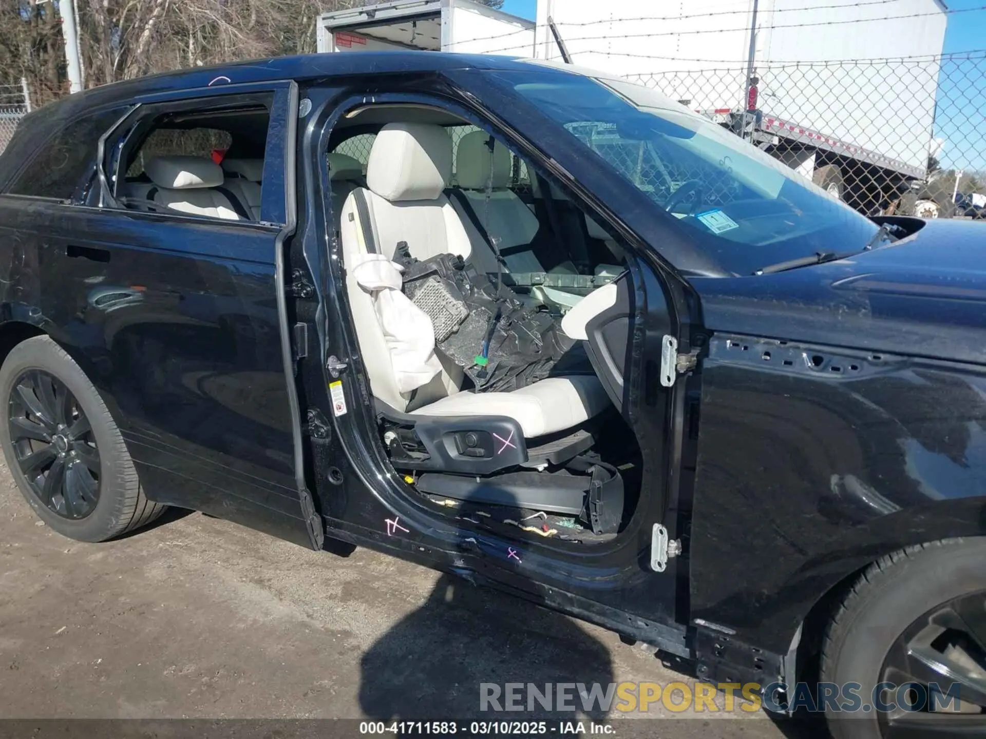 6 fotografías del automóvil dañado SALYK2FV7LA249589 LAND ROVER RANGE ROVER VELAR 2020