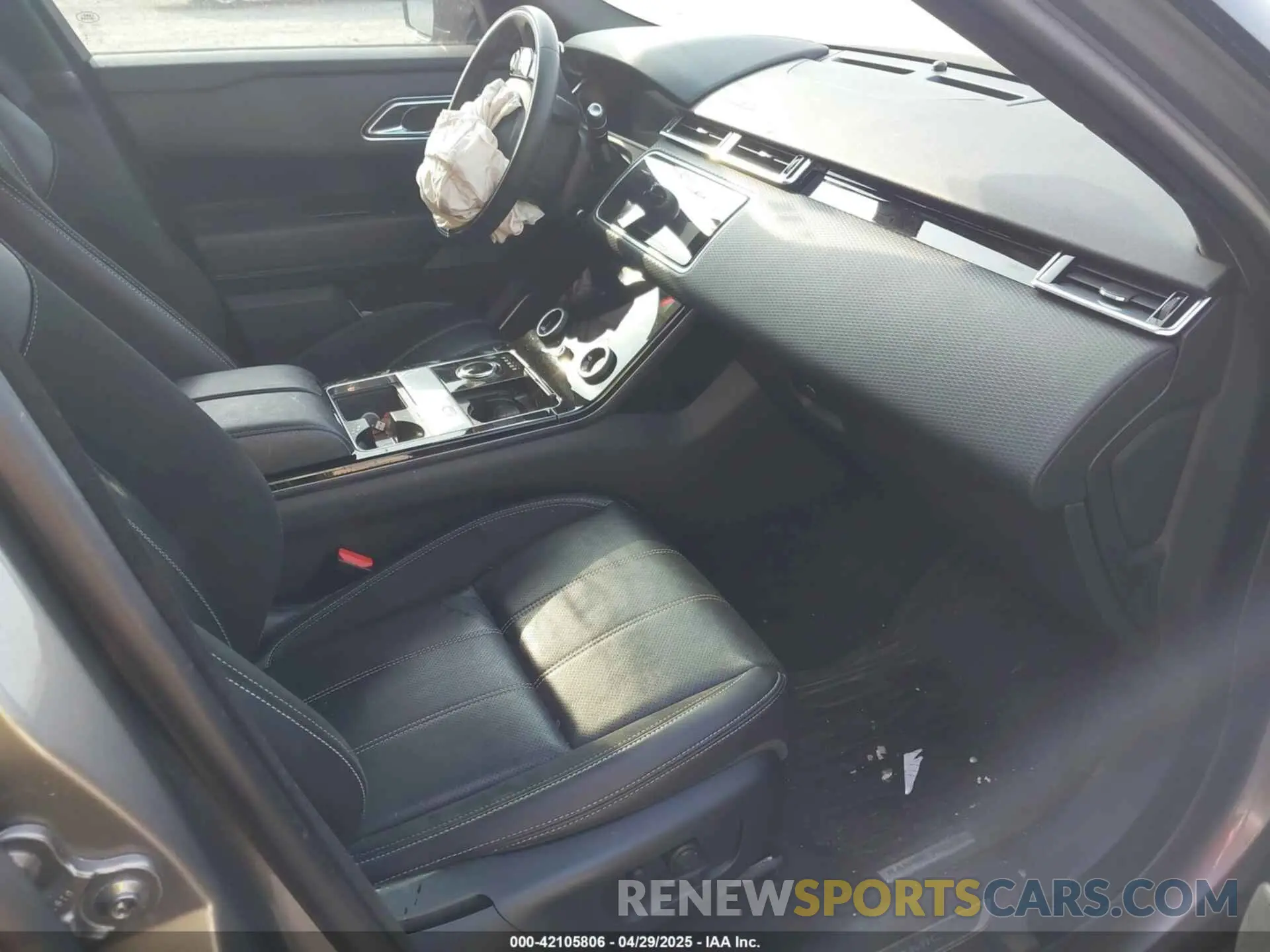 5 fotografías del automóvil dañado SALYK2FV8LA243025 LAND ROVER RANGE ROVER VELAR 2020