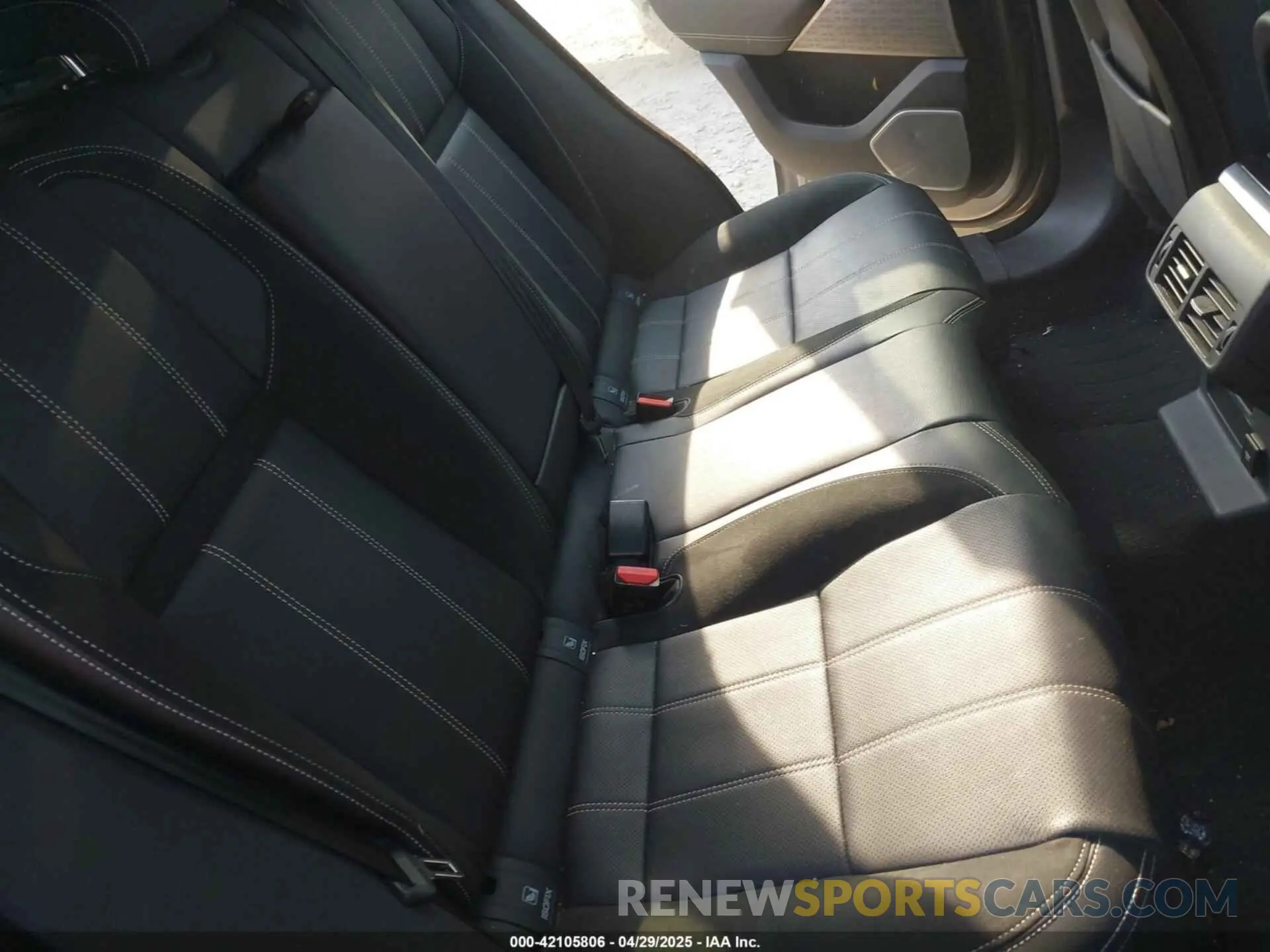 8 fotografías del automóvil dañado SALYK2FV8LA243025 LAND ROVER RANGE ROVER VELAR 2020