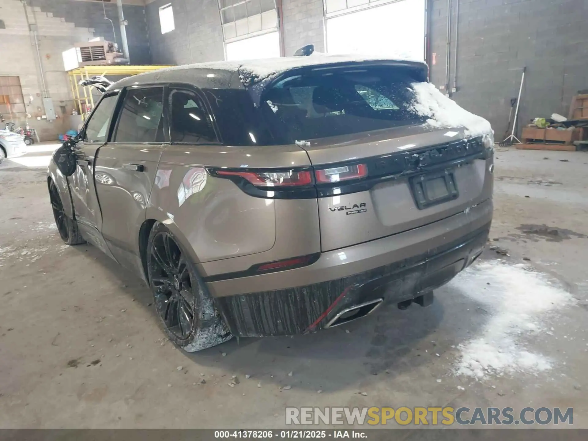 3 fotografías del automóvil dañado SALYM2EV0LA239787 LAND ROVER RANGE ROVER VELAR 2020