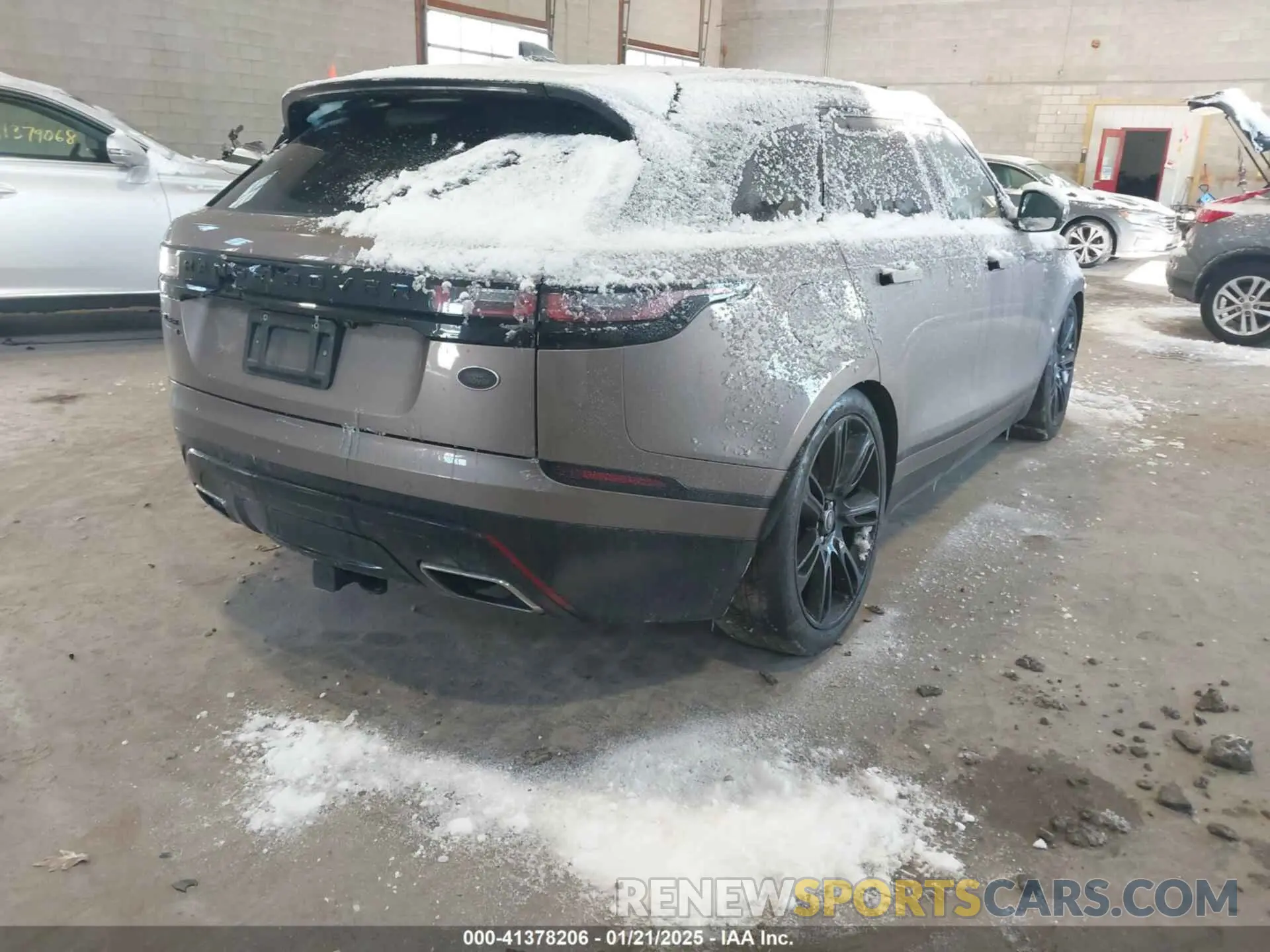 4 fotografías del automóvil dañado SALYM2EV0LA239787 LAND ROVER RANGE ROVER VELAR 2020