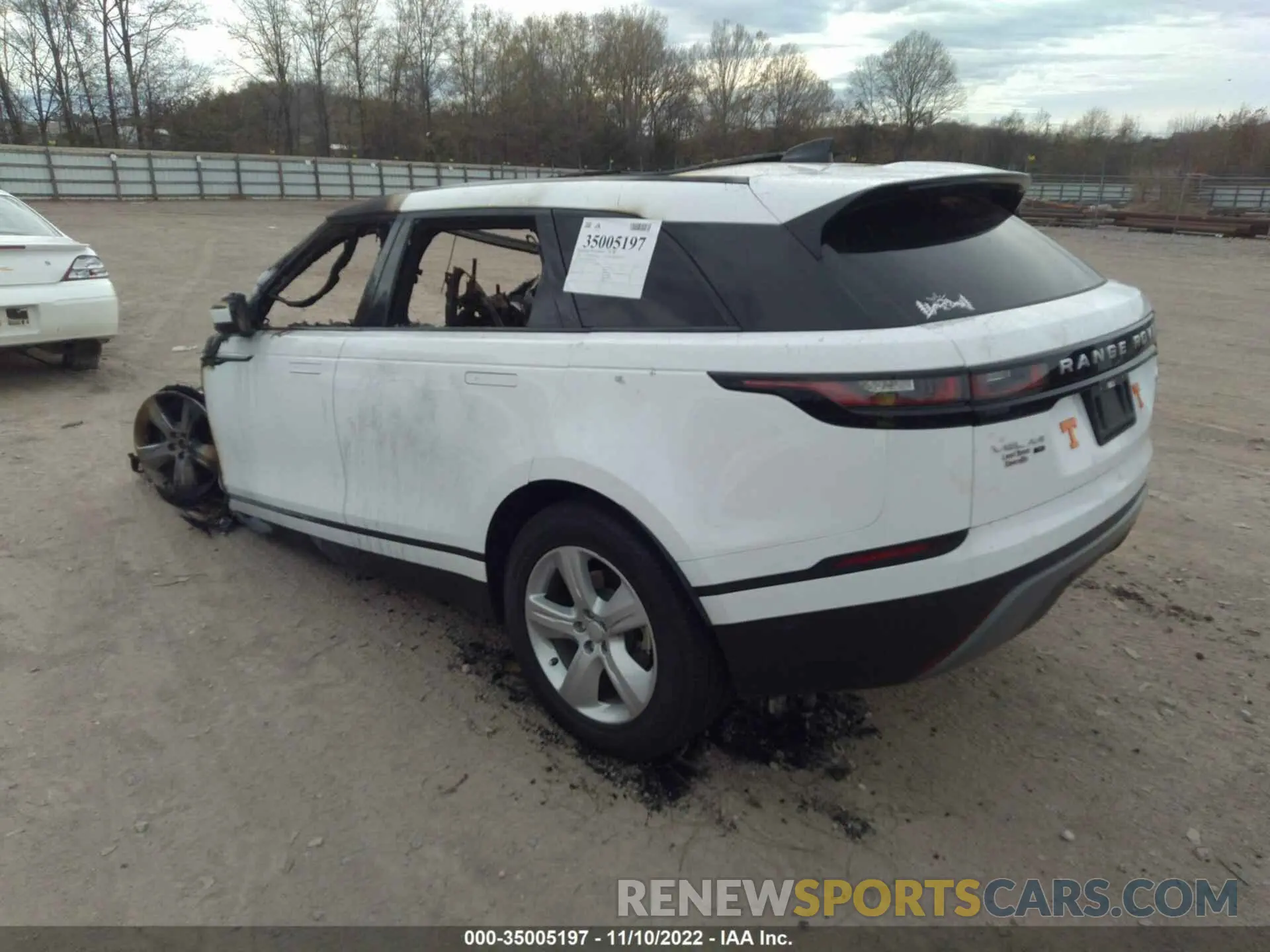 3 fotografías del automóvil dañado SALYJ2EX0MA304472 LAND ROVER RANGE ROVER VELAR 2021