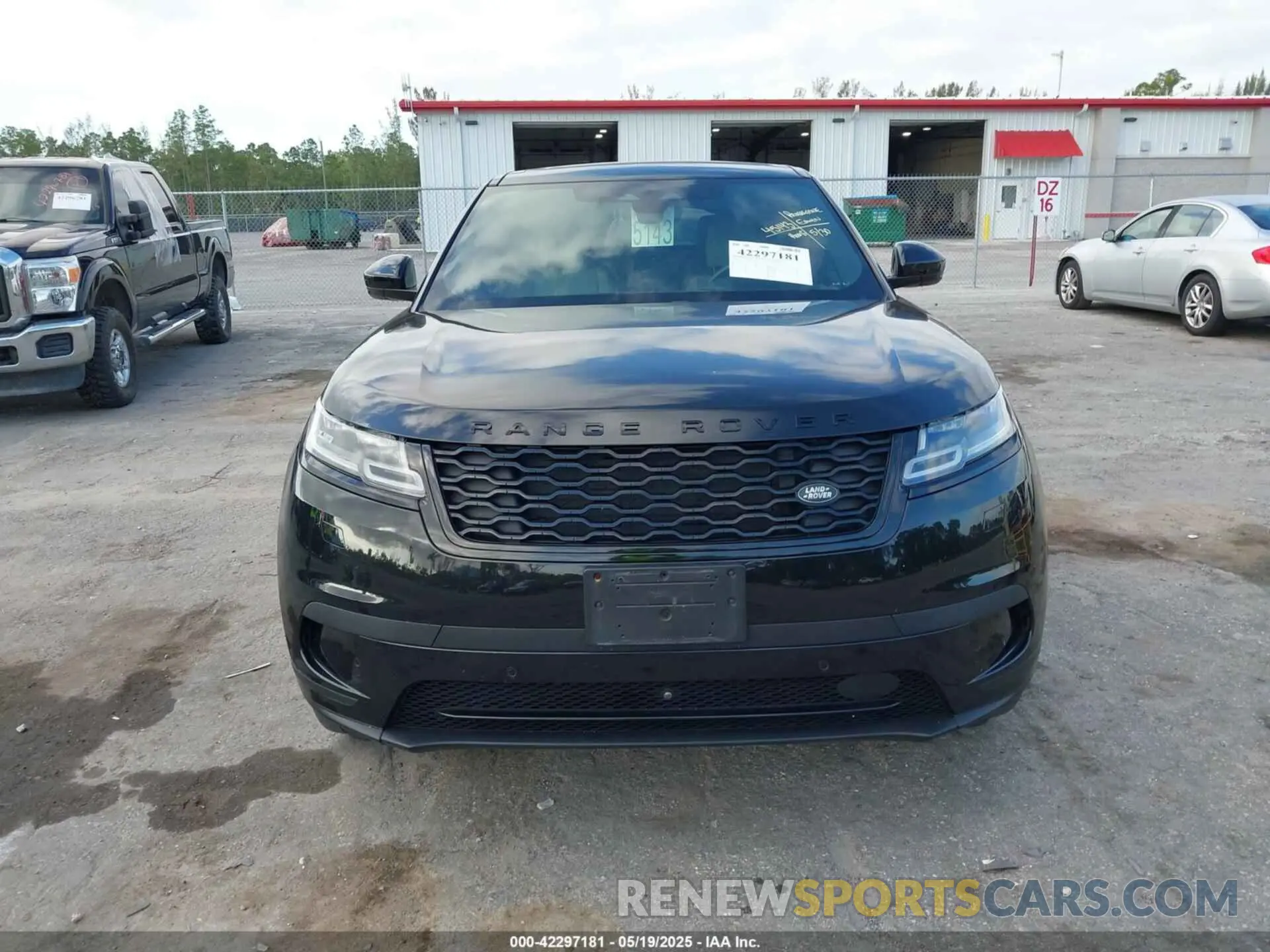 12 fotografías del automóvil dañado SALYJ2EX0MA326505 LAND ROVER RANGE ROVER VELAR 2021