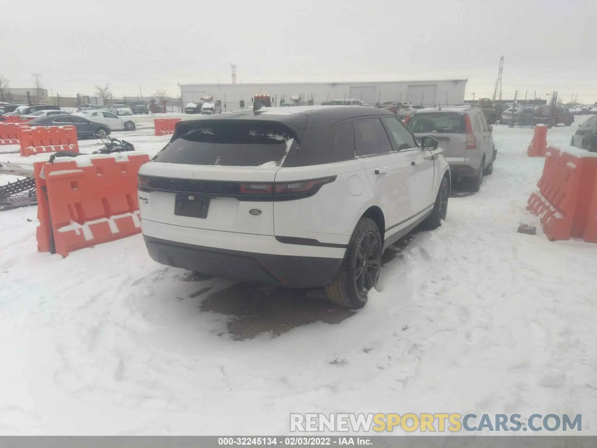 4 fotografías del automóvil dañado SALYJ2EX2MA305512 LAND ROVER RANGE ROVER VELAR 2021