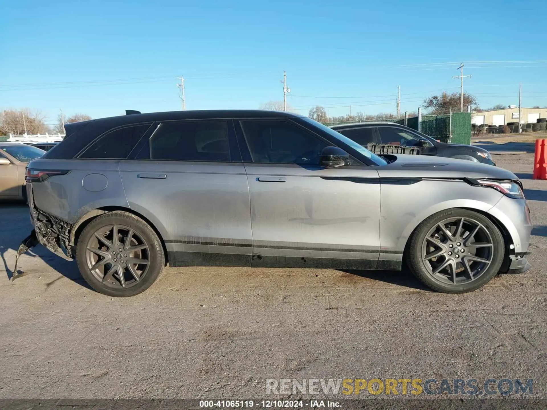 13 fotografías del automóvil dañado SALYT2EU5MA301955 LAND ROVER RANGE ROVER VELAR 2021