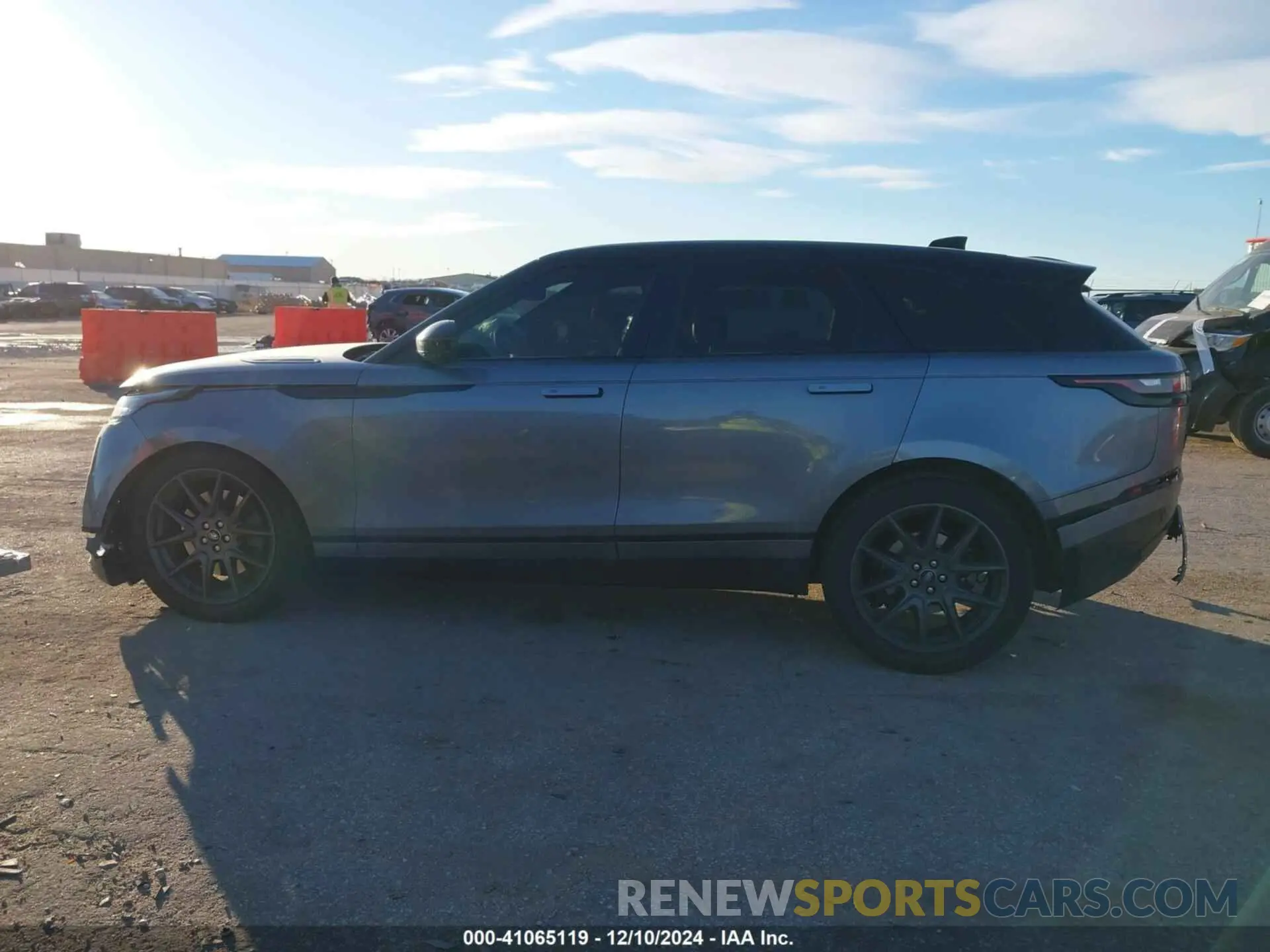 14 fotografías del automóvil dañado SALYT2EU5MA301955 LAND ROVER RANGE ROVER VELAR 2021