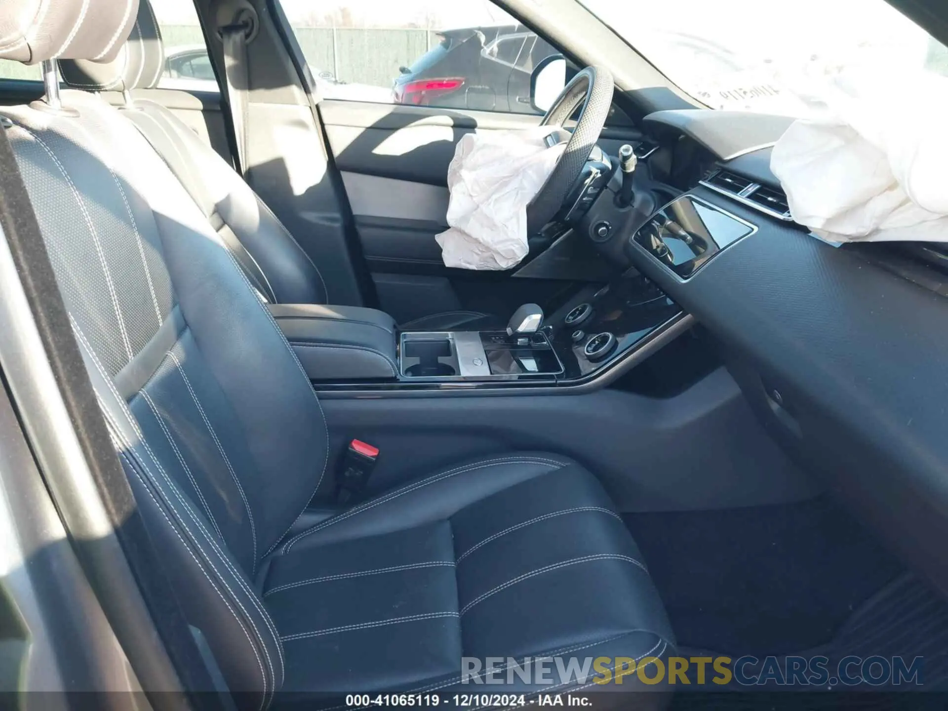 5 fotografías del automóvil dañado SALYT2EU5MA301955 LAND ROVER RANGE ROVER VELAR 2021