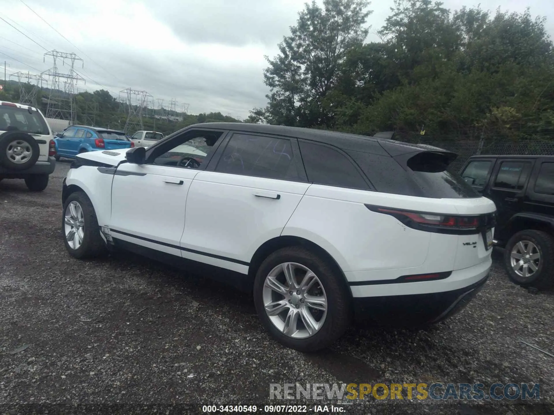3 fotografías del automóvil dañado SALYT2EX3MA301978 LAND ROVER RANGE ROVER VELAR 2021