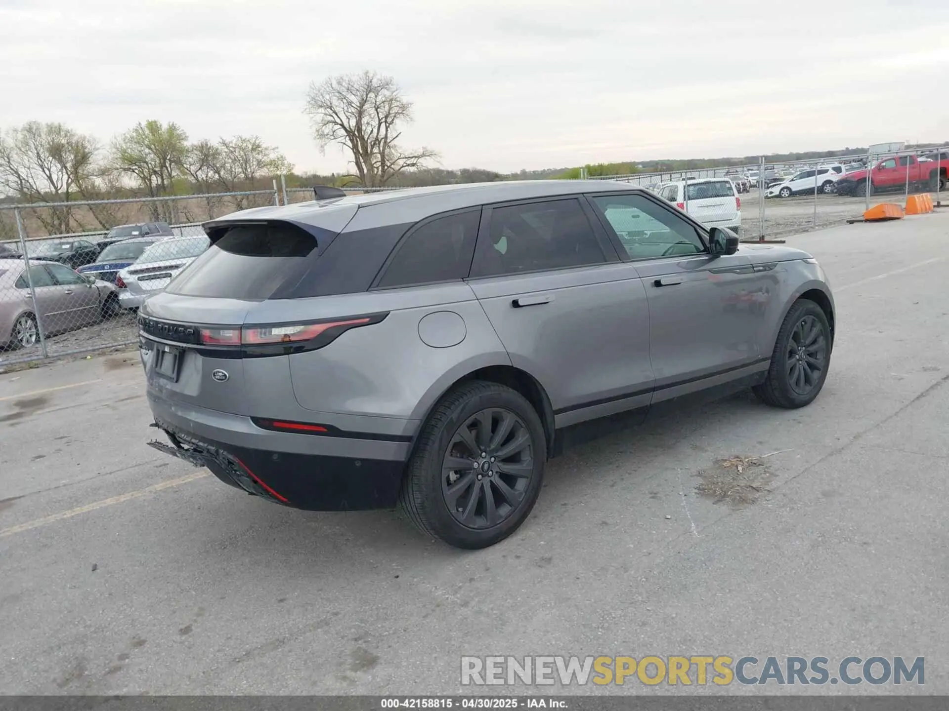 4 fotografías del automóvil dañado SALYT2EX3MA320305 LAND ROVER RANGE ROVER VELAR 2021
