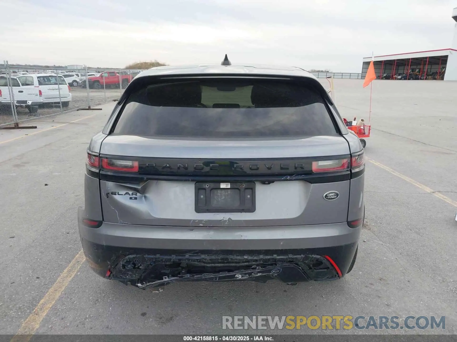 6 fotografías del automóvil dañado SALYT2EX3MA320305 LAND ROVER RANGE ROVER VELAR 2021