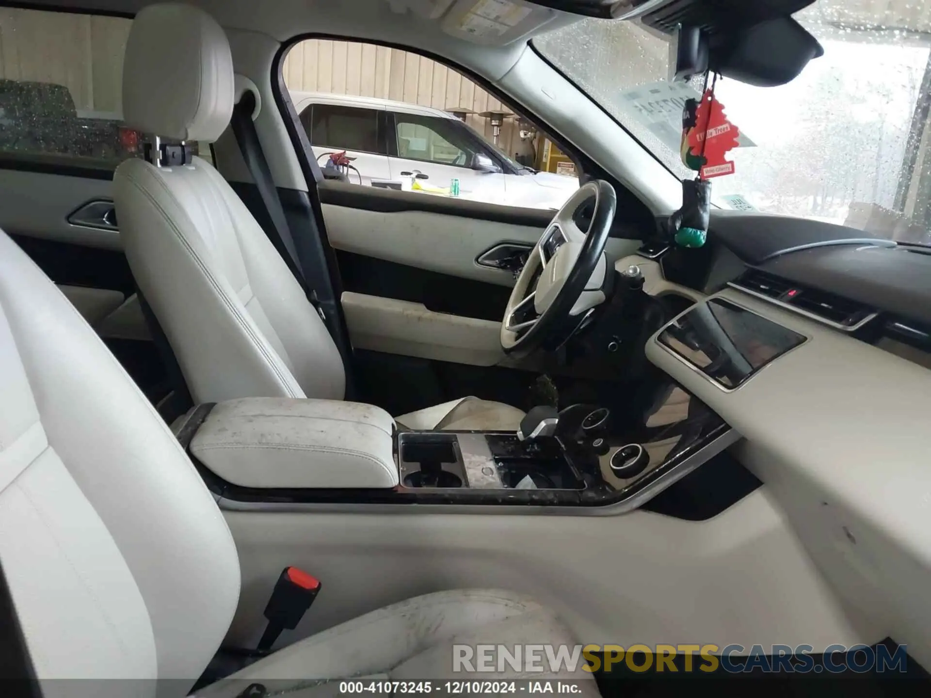 5 fotografías del automóvil dañado SALYT2EX4MA311015 LAND ROVER RANGE ROVER VELAR 2021