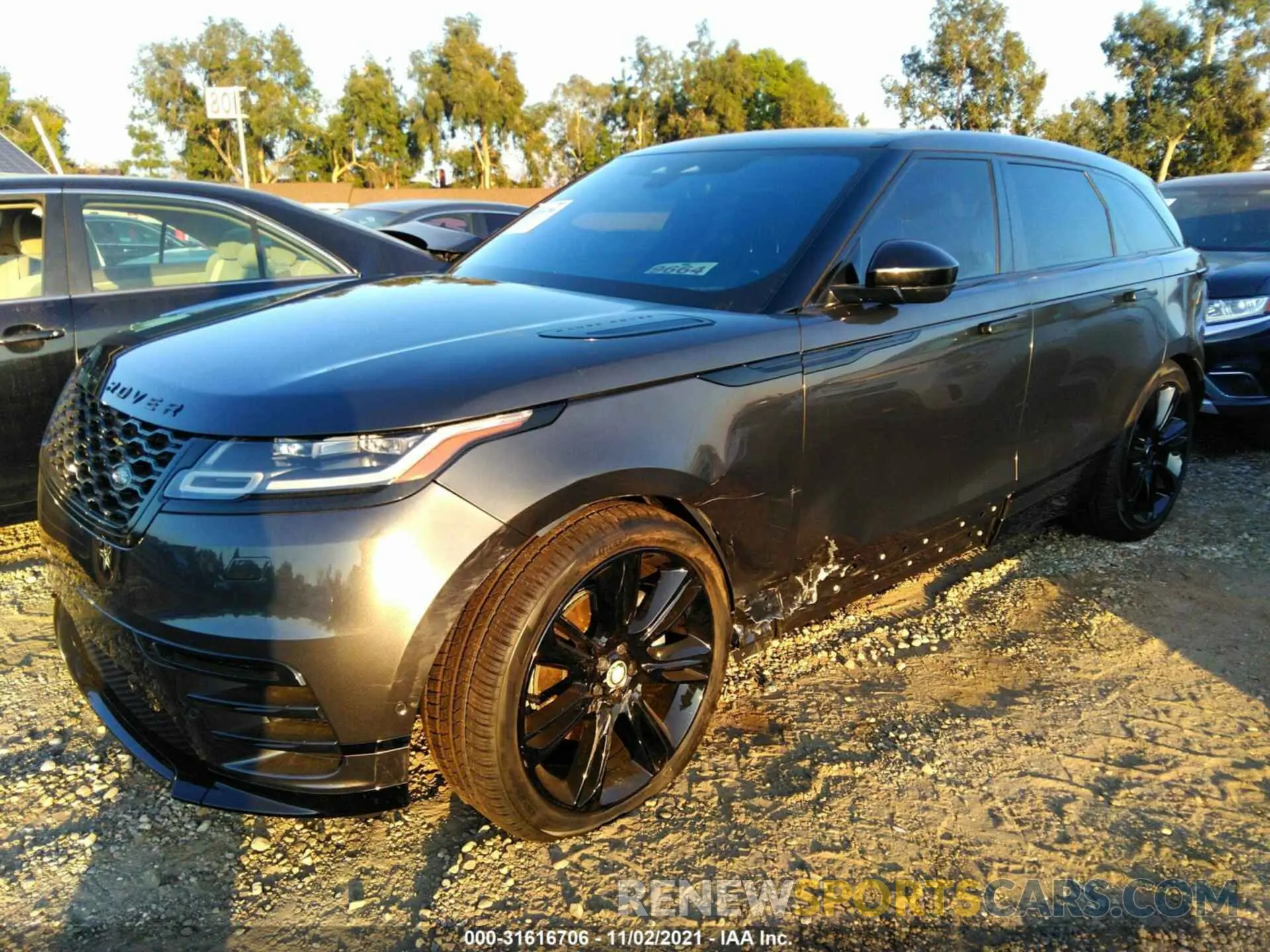 2 fotografías del automóvil dañado SALYT2EX4MA322967 LAND ROVER RANGE ROVER VELAR 2021