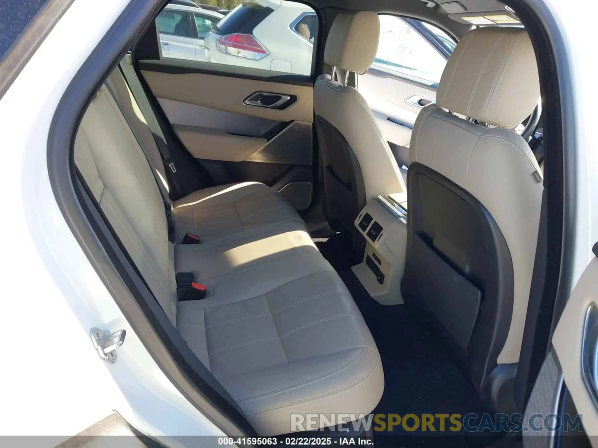 8 fotografías del automóvil dañado SALYT2EX7MA313339 LAND ROVER RANGE ROVER VELAR 2021