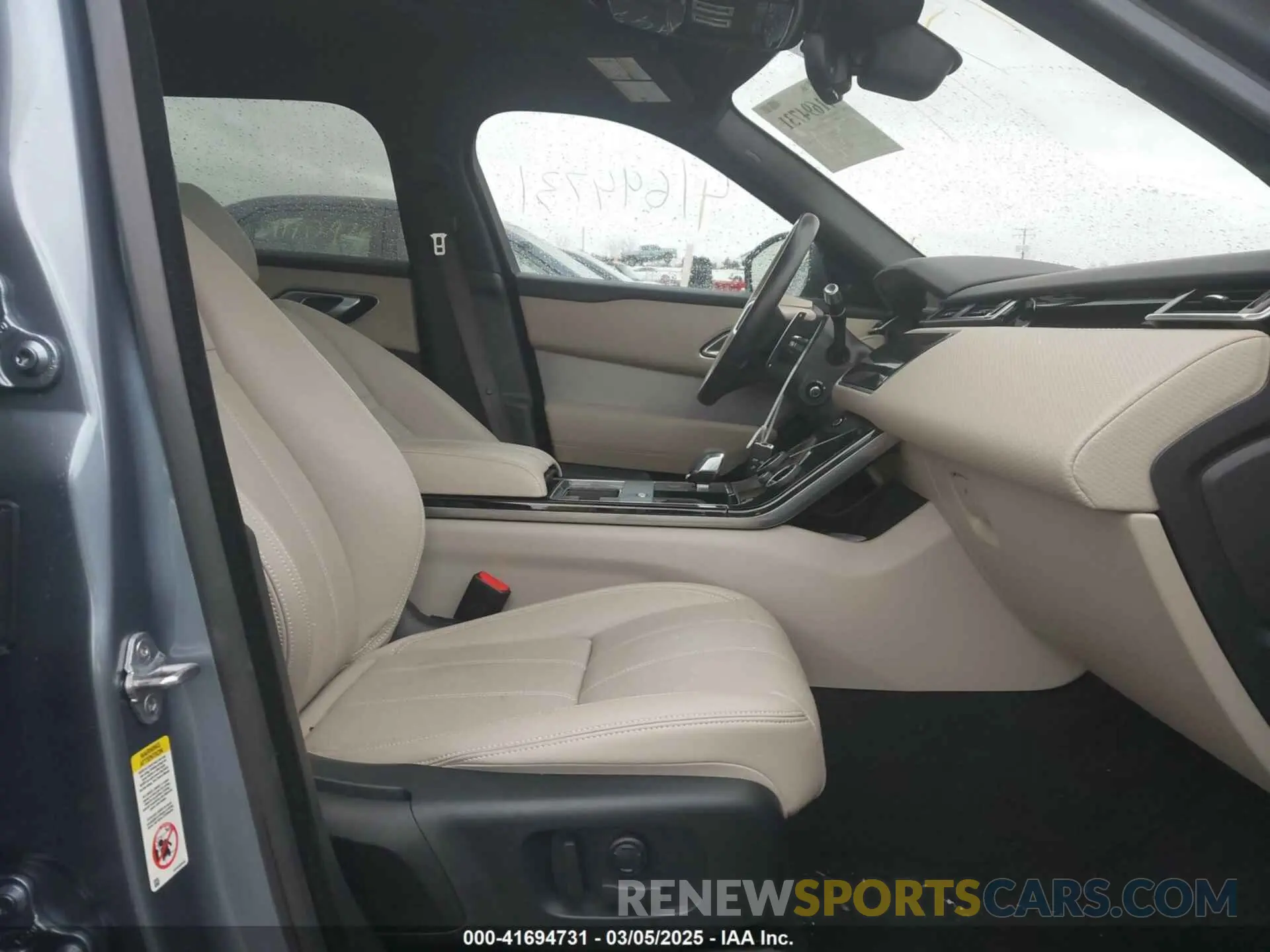 5 fotografías del automóvil dañado SALYT2EX7MA313759 LAND ROVER RANGE ROVER VELAR 2021