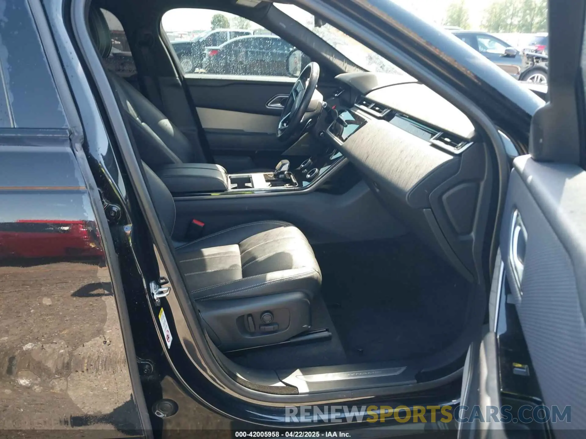 5 fotografías del automóvil dañado SALYT2EX8MA298026 LAND ROVER RANGE ROVER VELAR 2021