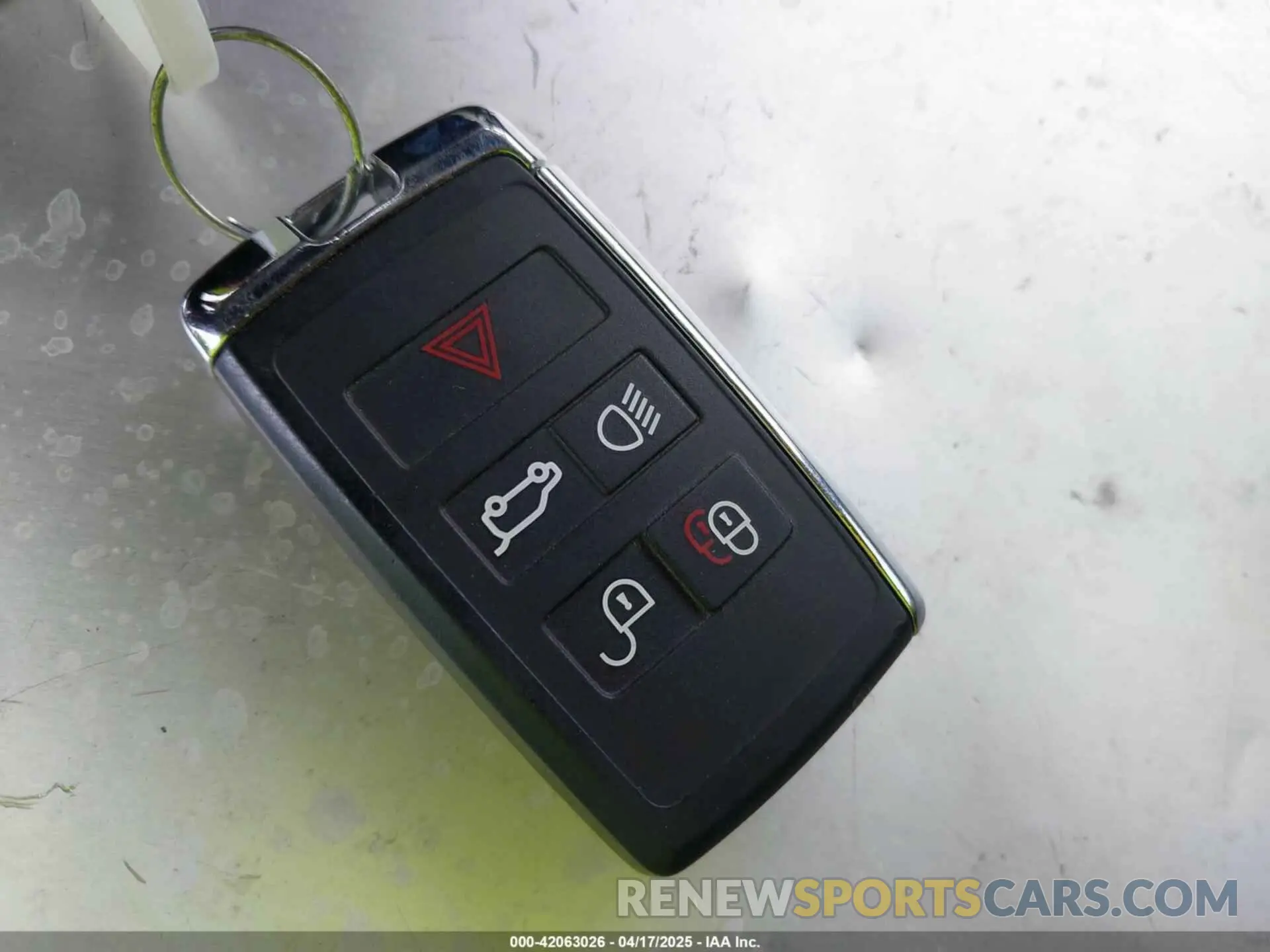11 fotografías del automóvil dañado SALYT2EXXMA316087 LAND ROVER RANGE ROVER VELAR 2021